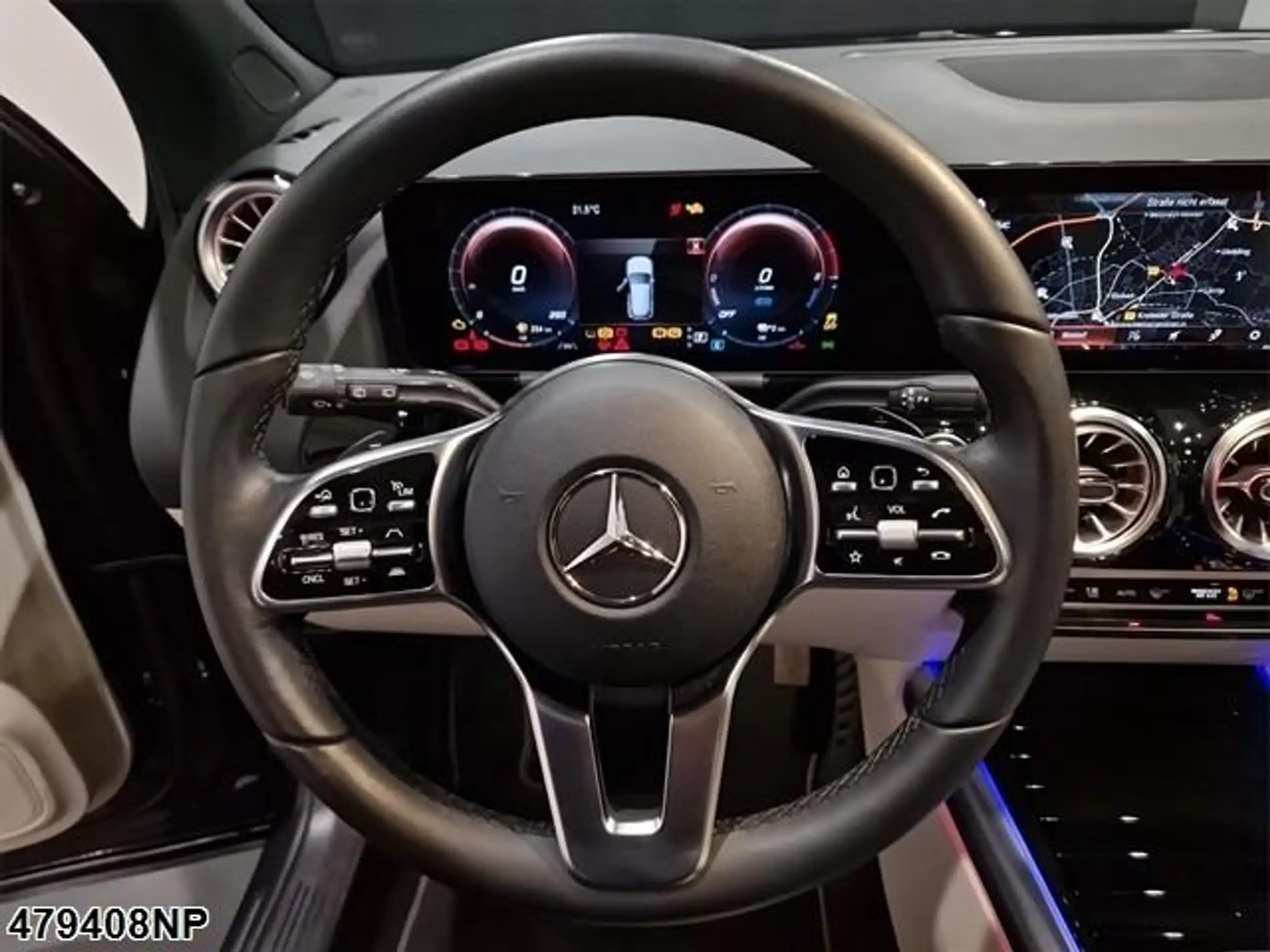 Mercedes-Benz - GLA 250