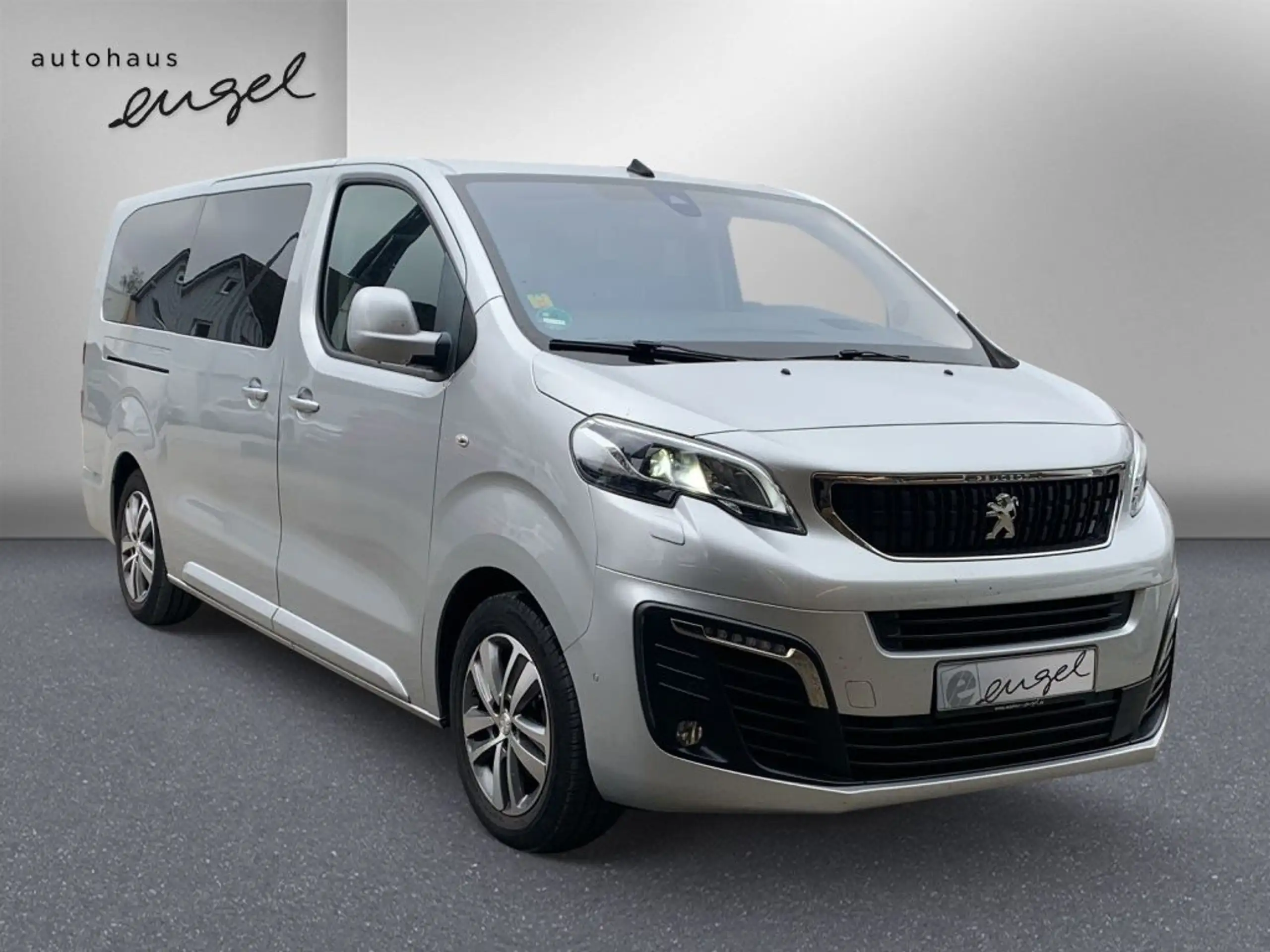 Peugeot - Traveller