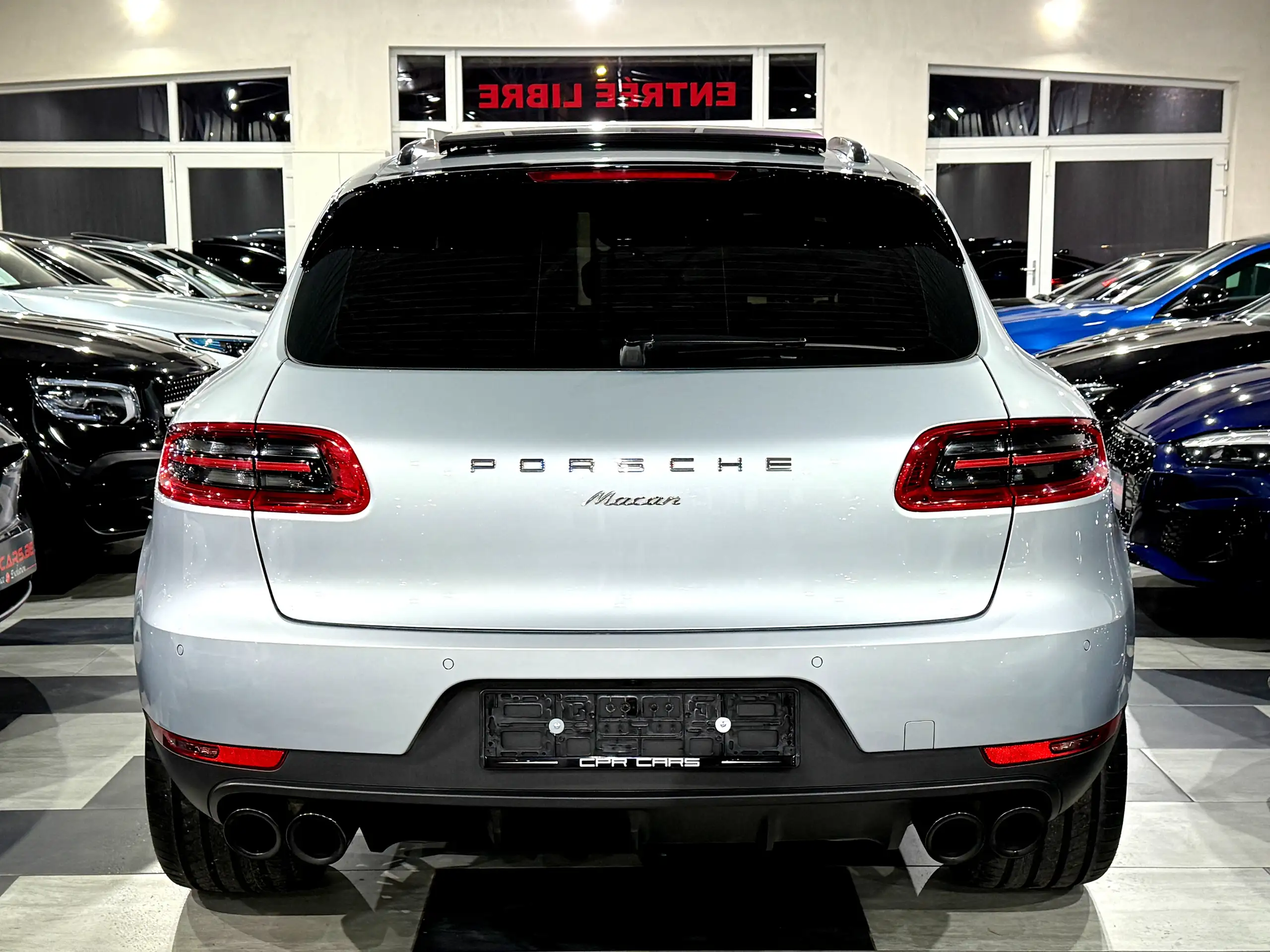 Porsche - Macan