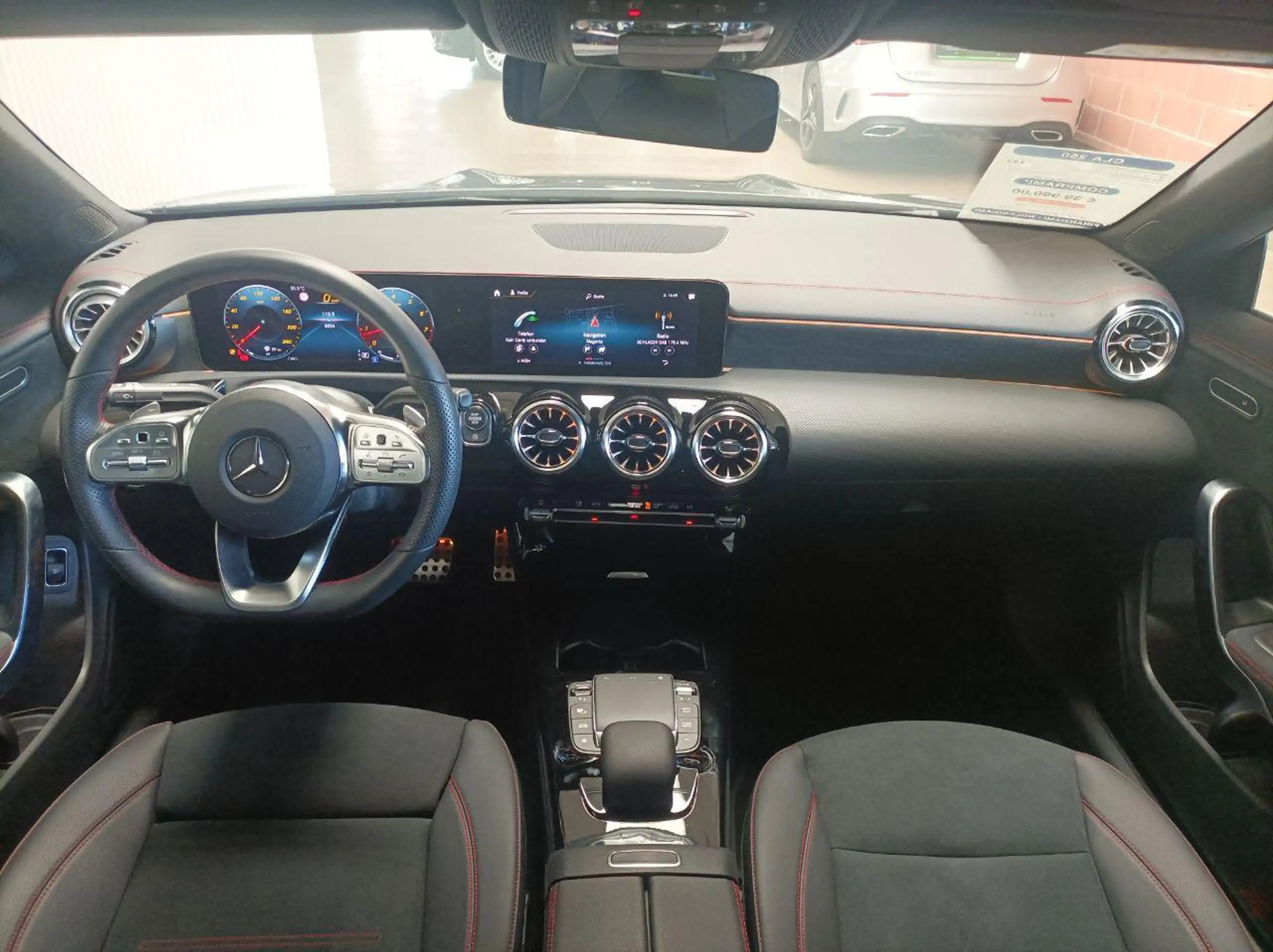 Mercedes-Benz - CLA 250