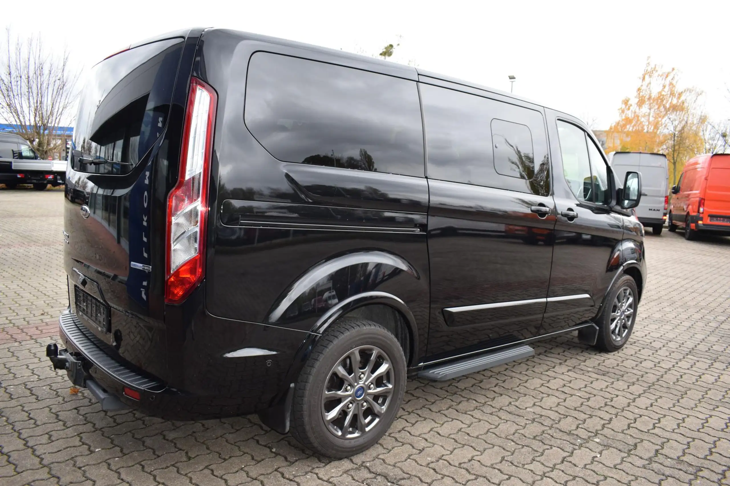 Ford - Tourneo Custom