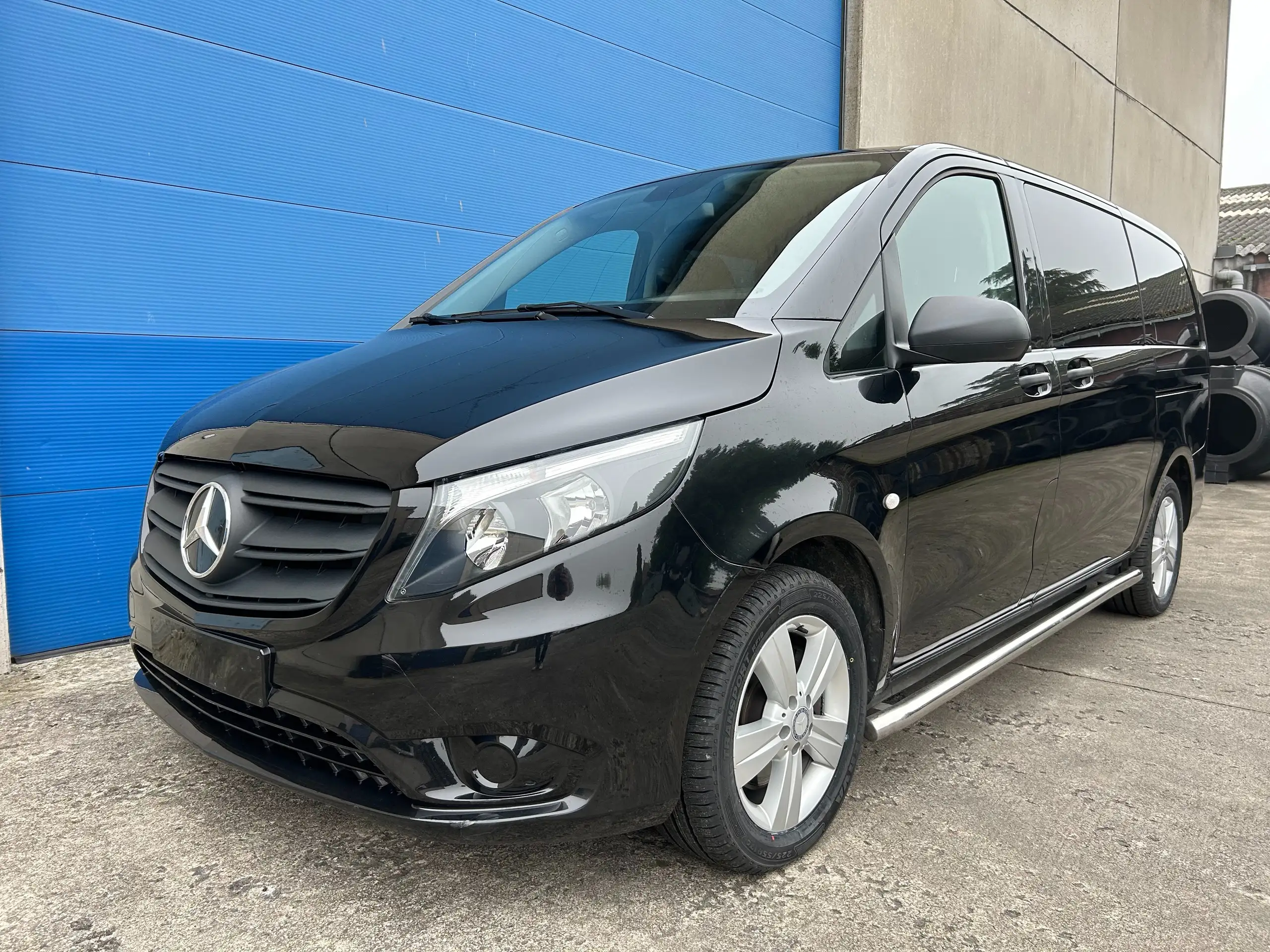 Mercedes-Benz - Vito