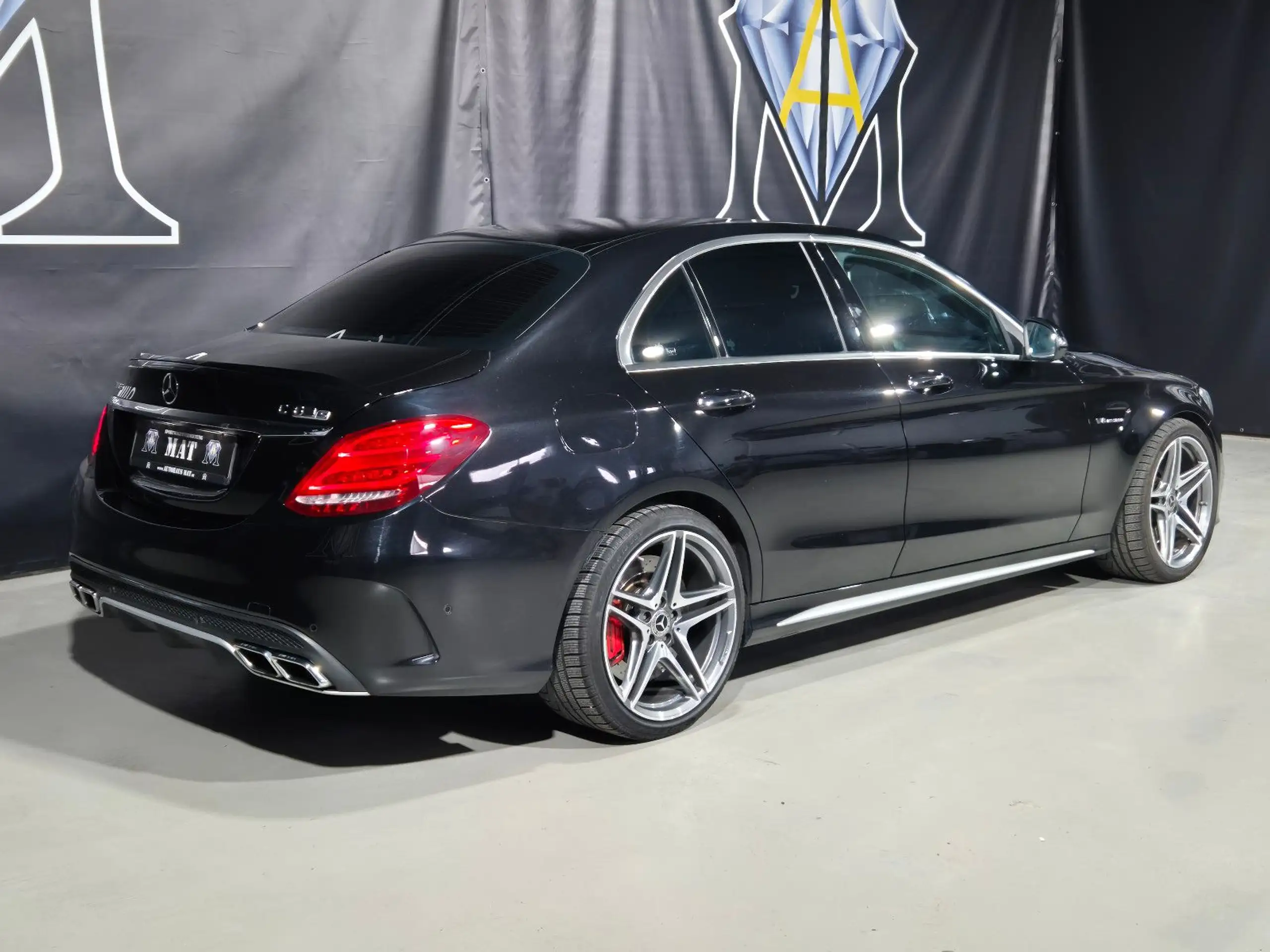 Mercedes-Benz - C 63 AMG