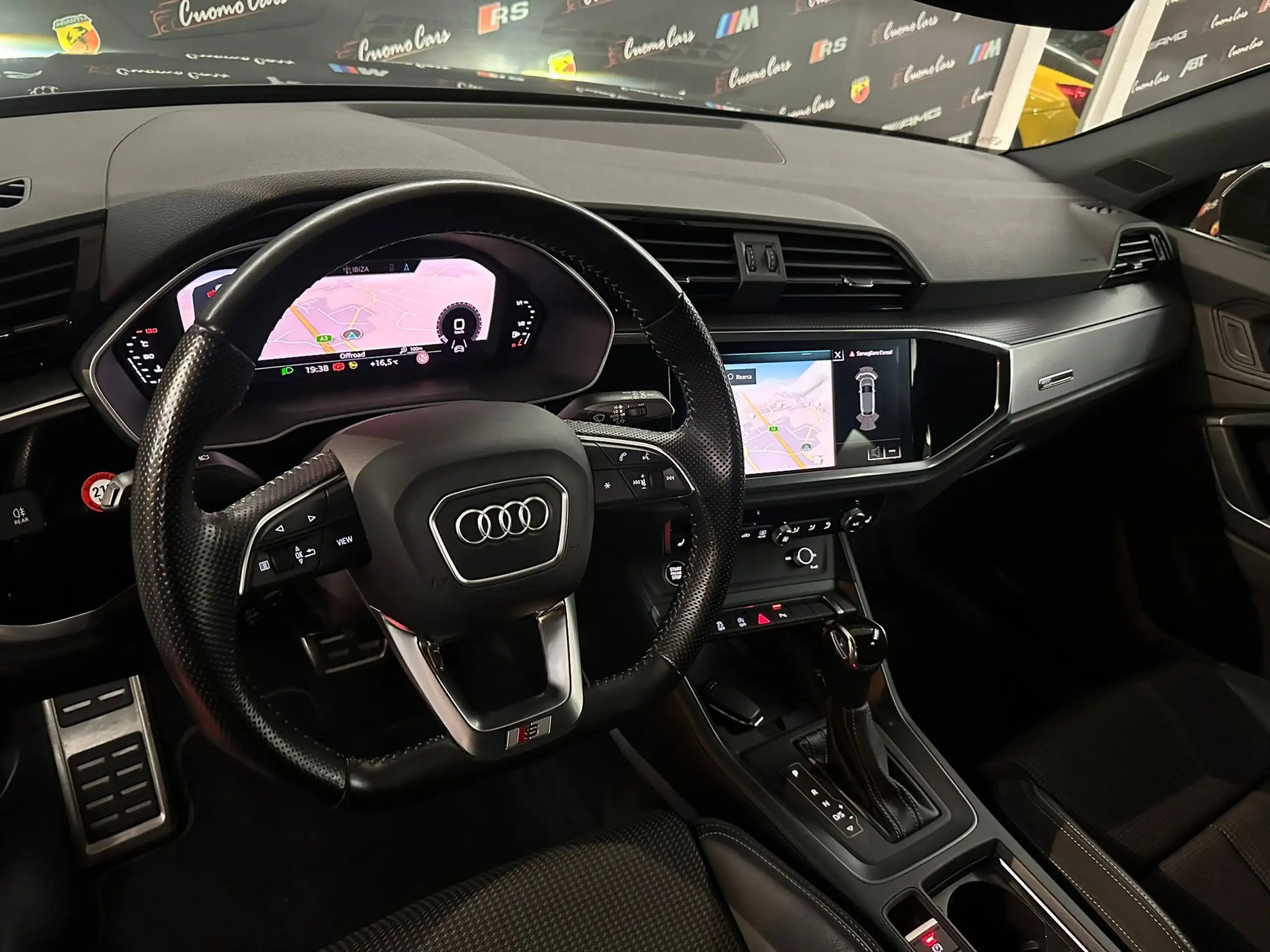 Audi - Q3