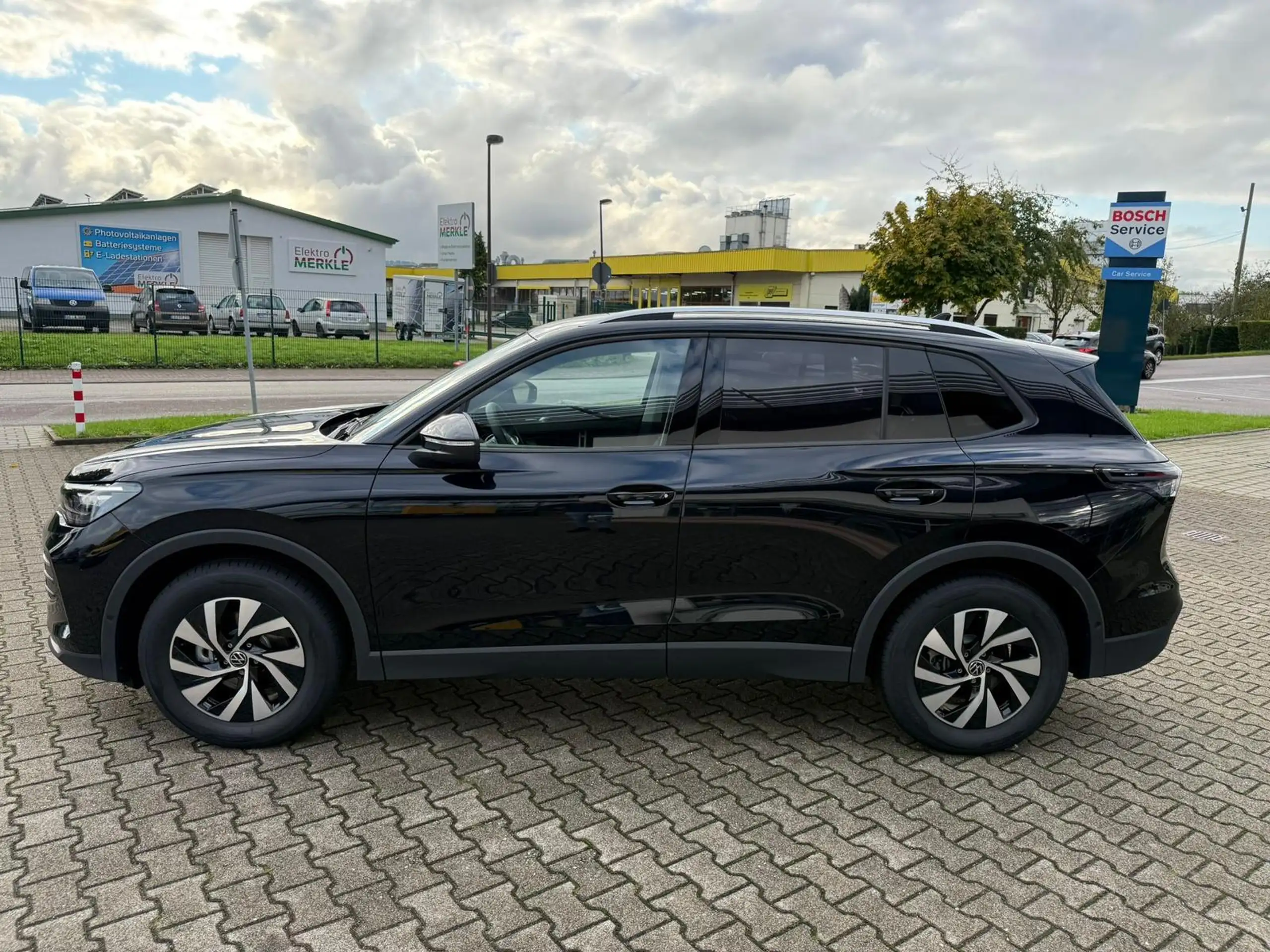 Volkswagen - Tiguan