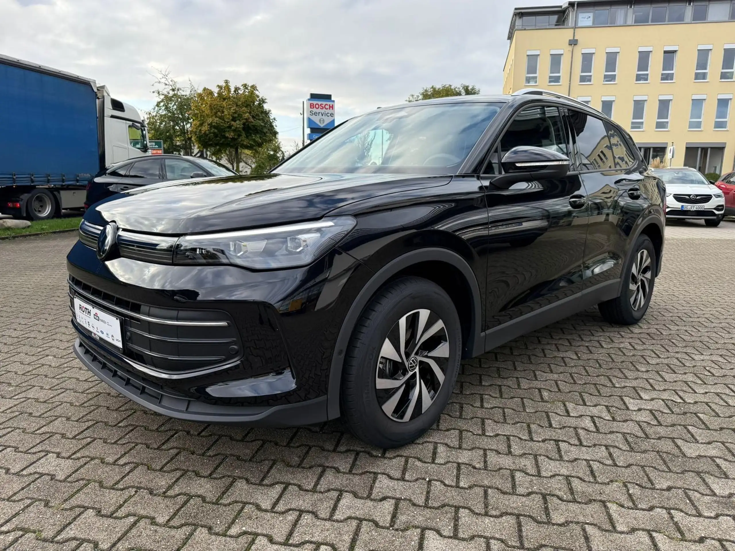 Volkswagen - Tiguan