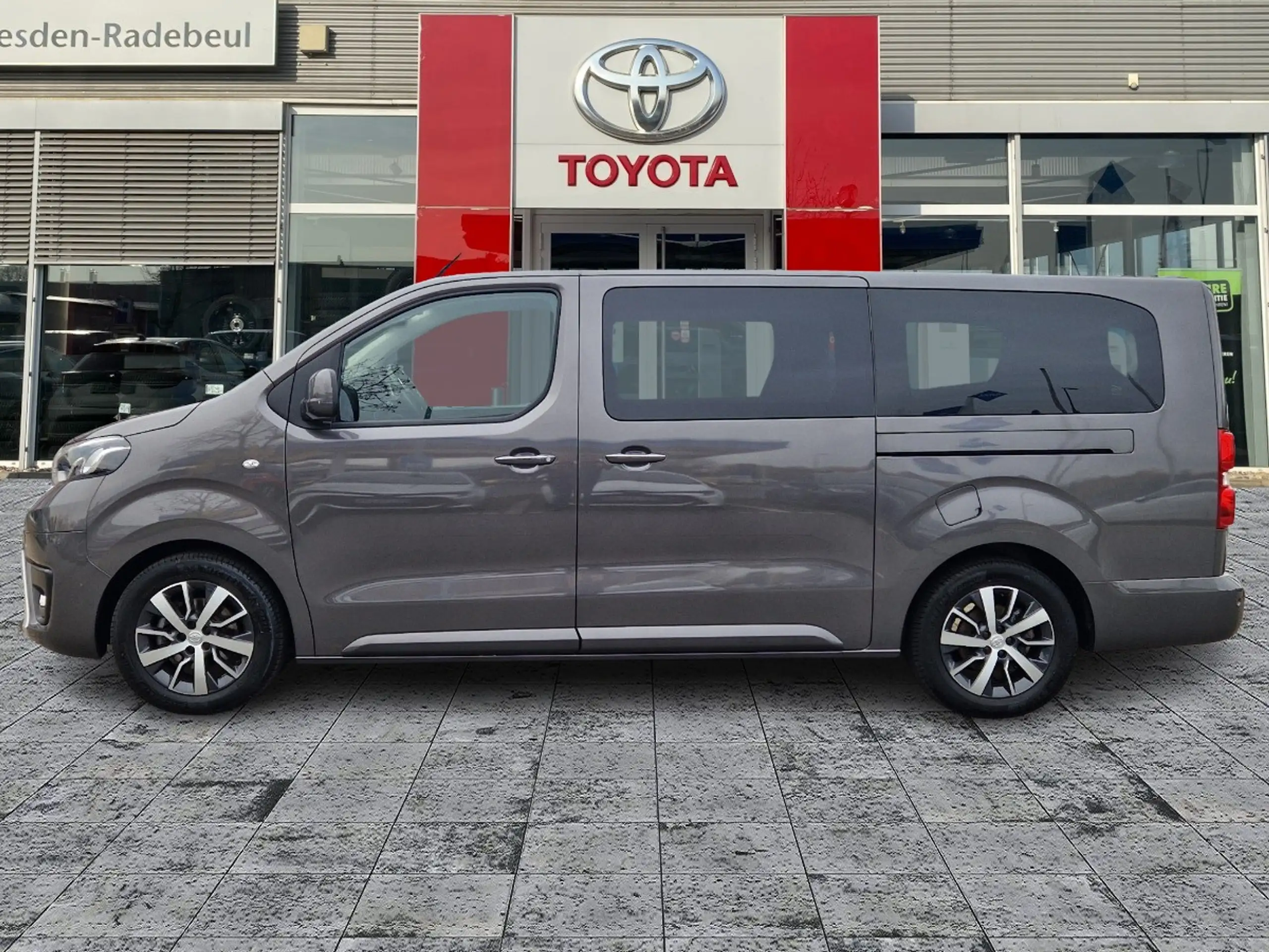 Toyota - Proace