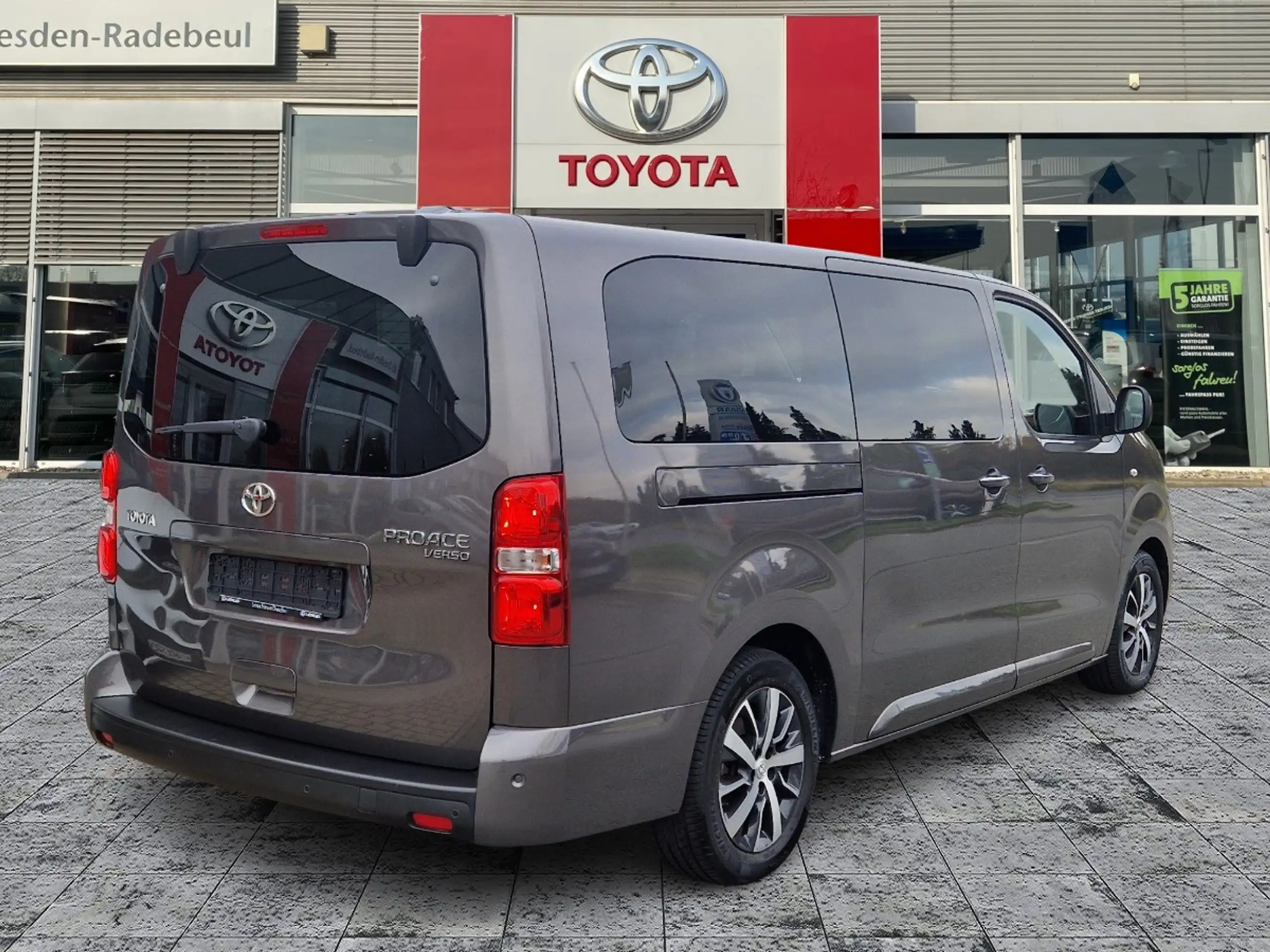 Toyota - Proace