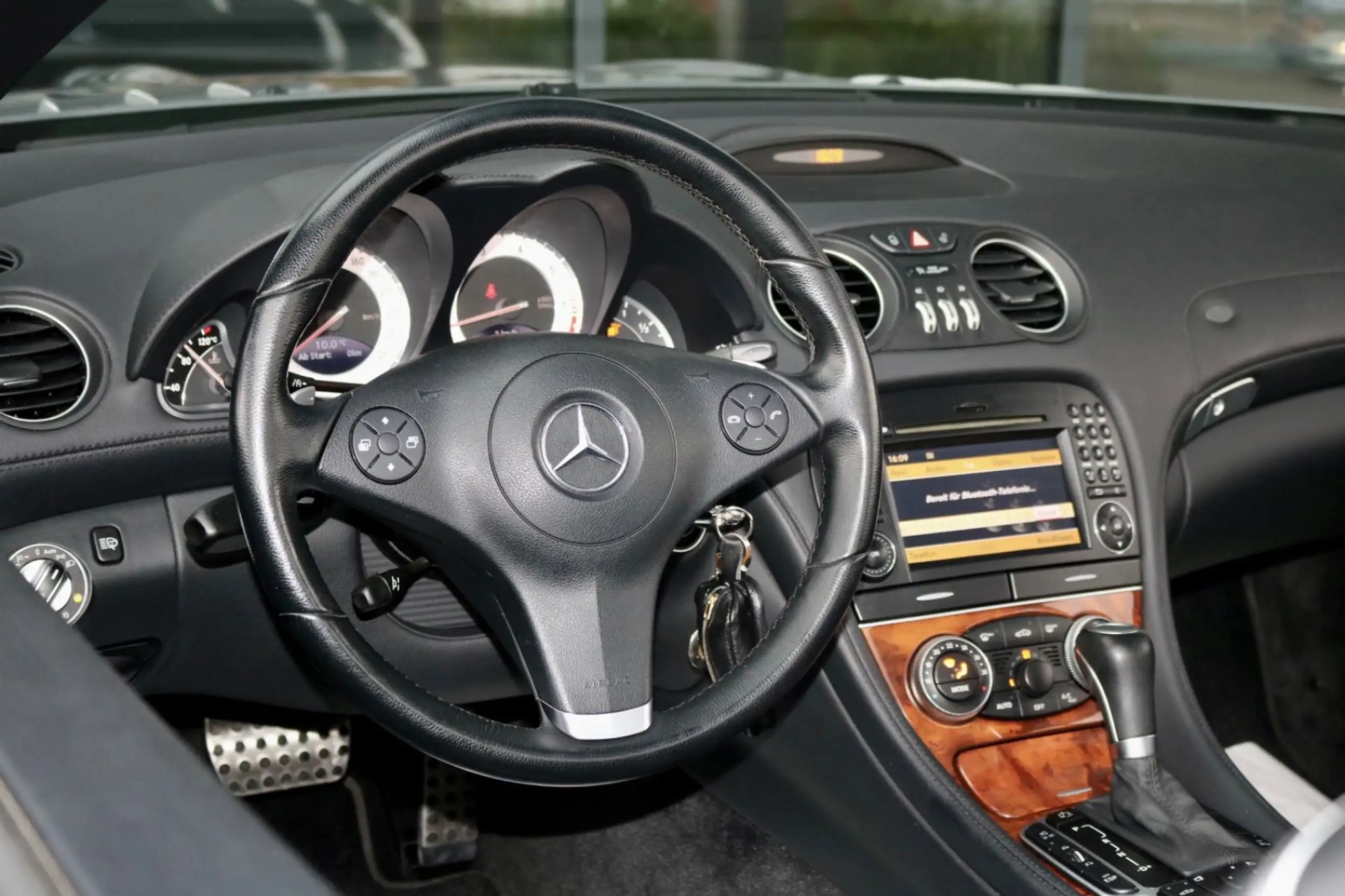 Mercedes-Benz - SL 500