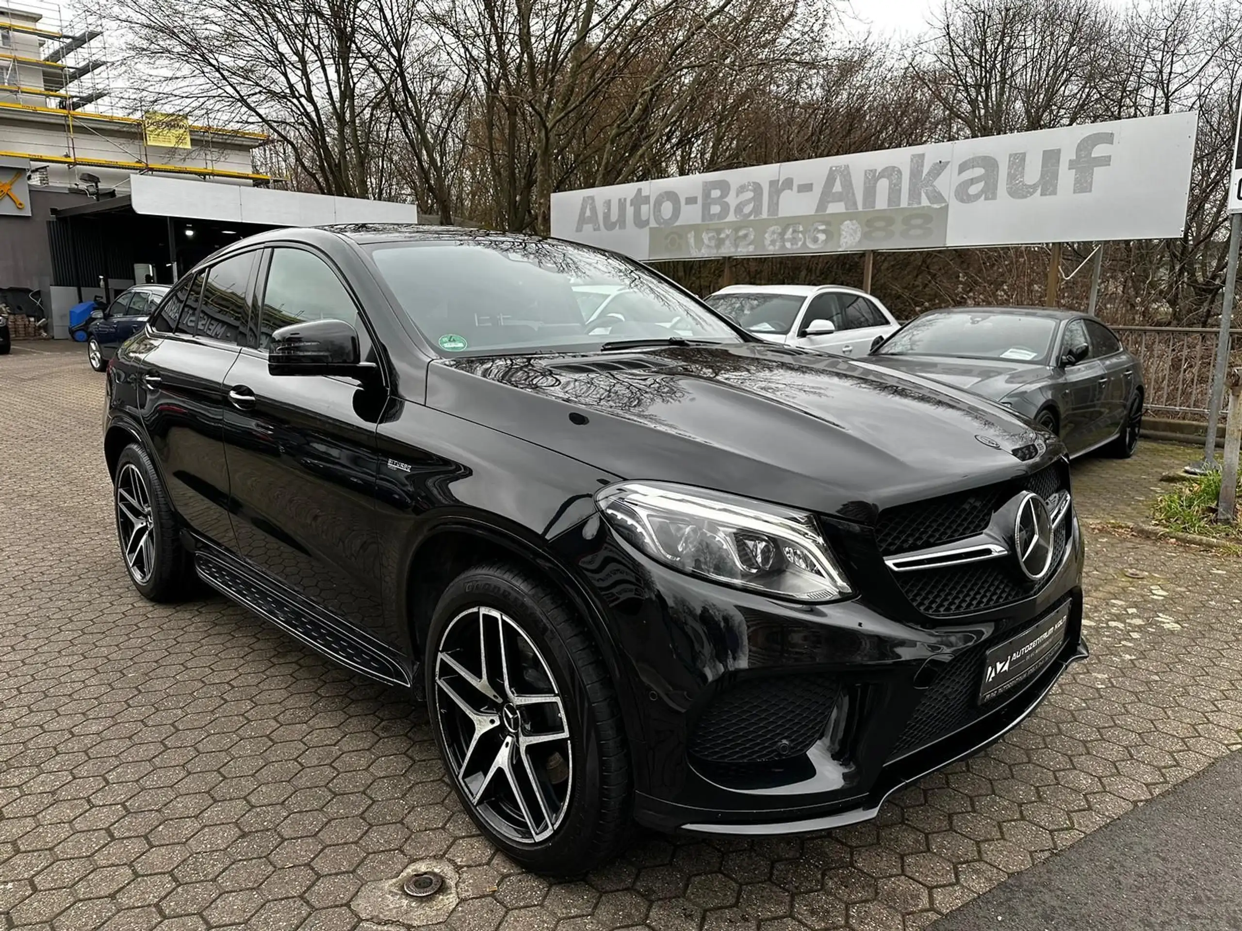 Mercedes-Benz - GLE 43 AMG