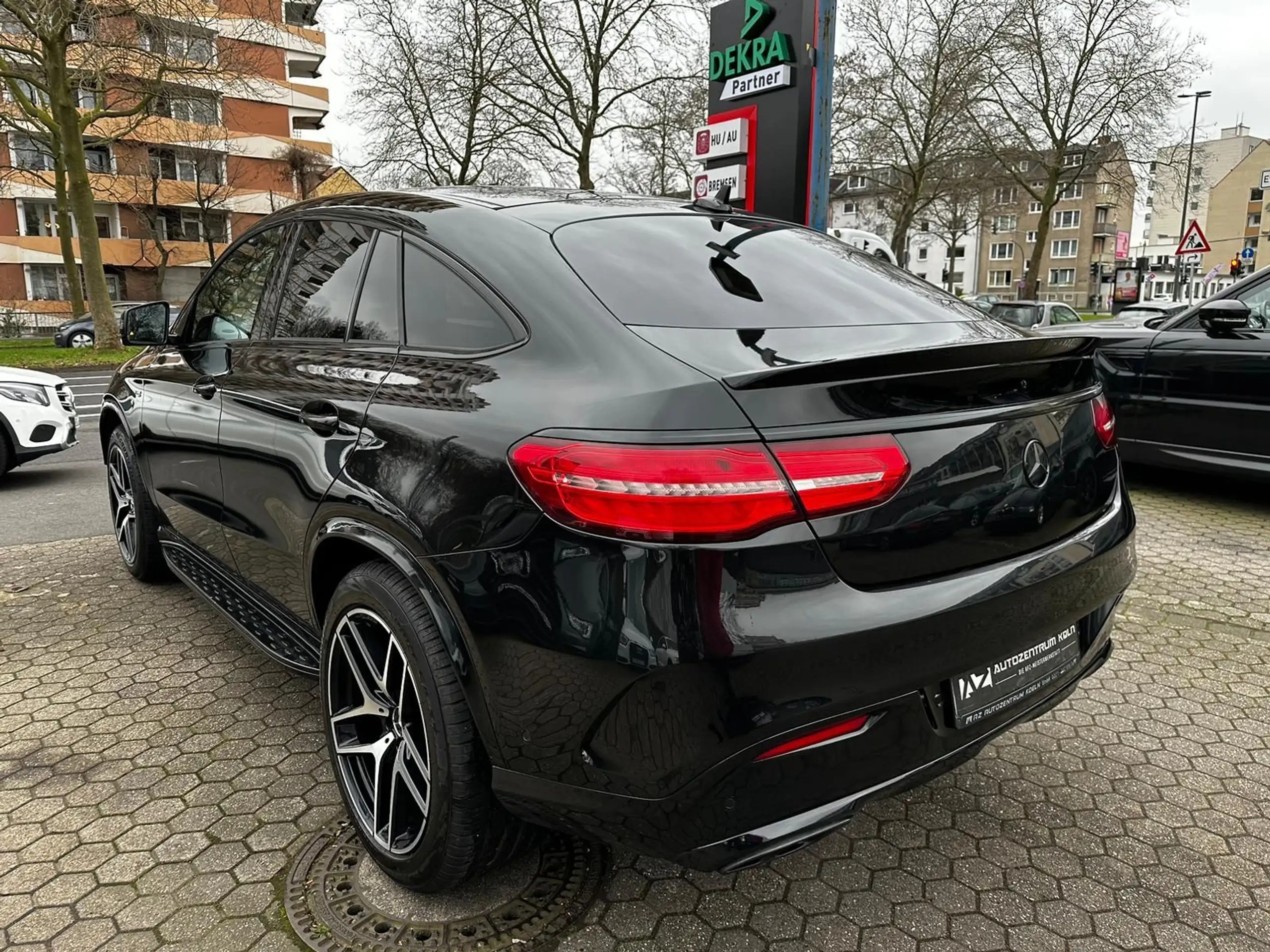 Mercedes-Benz - GLE 43 AMG