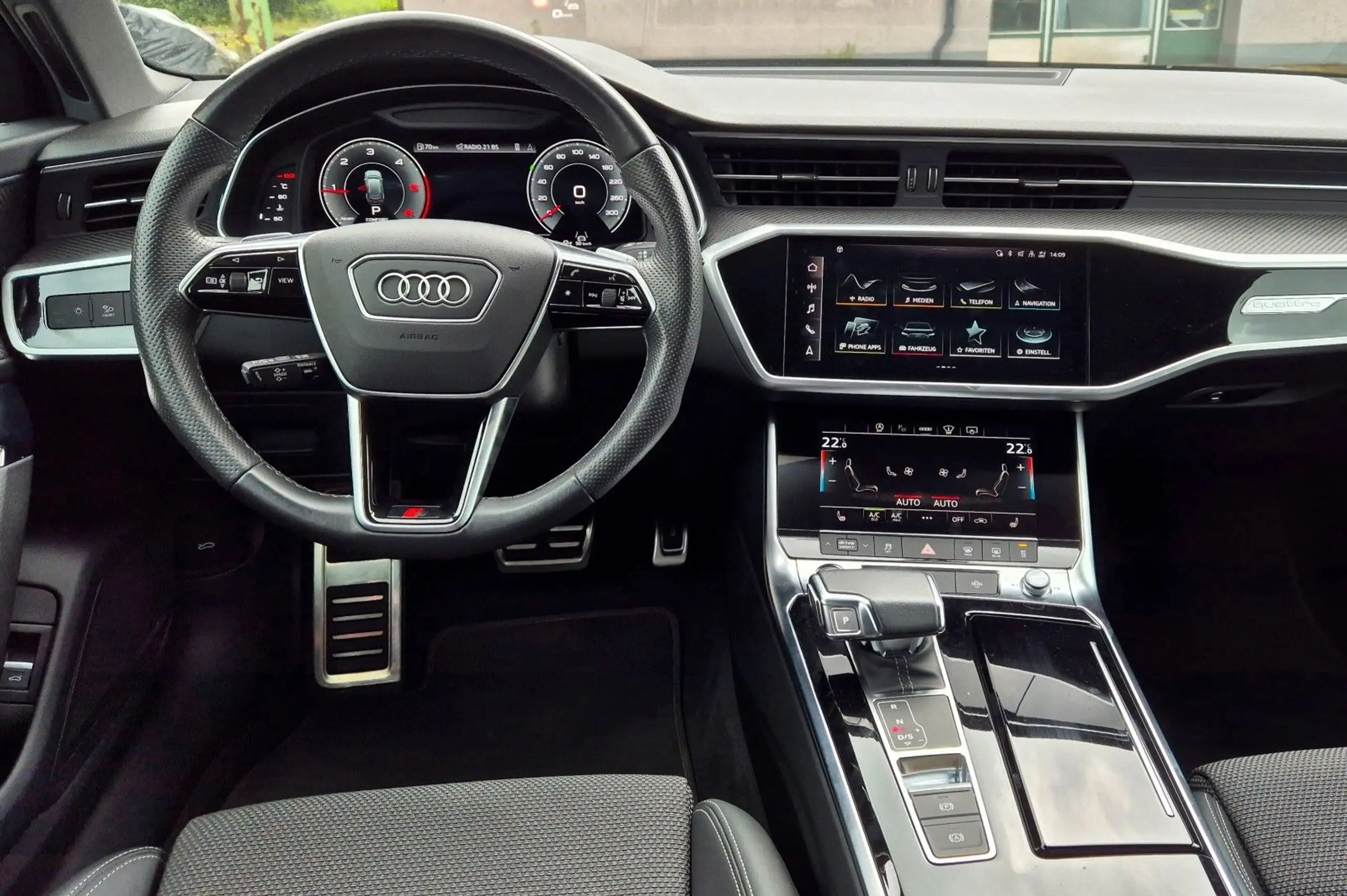 Audi - A6