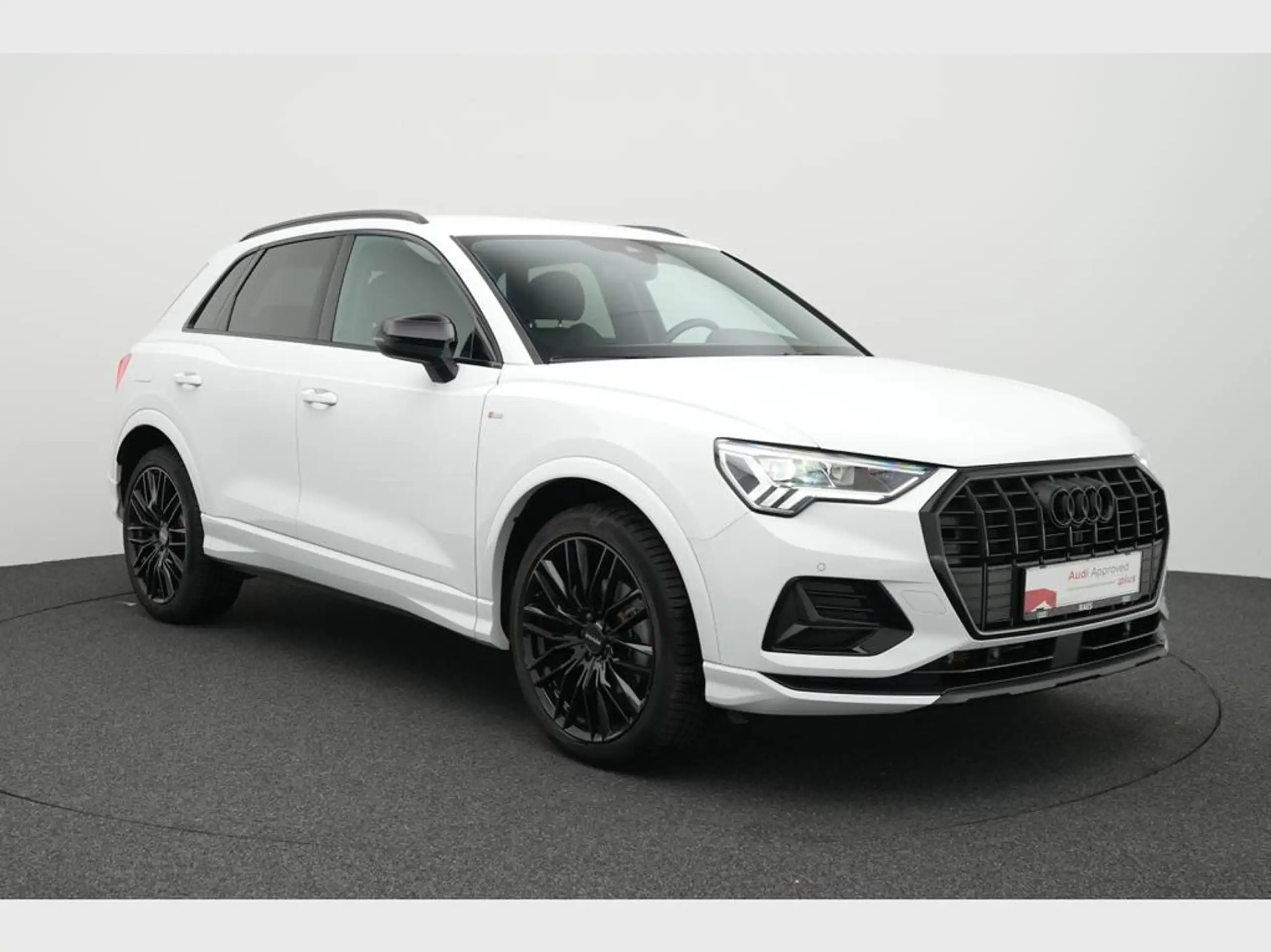 Audi - Q3