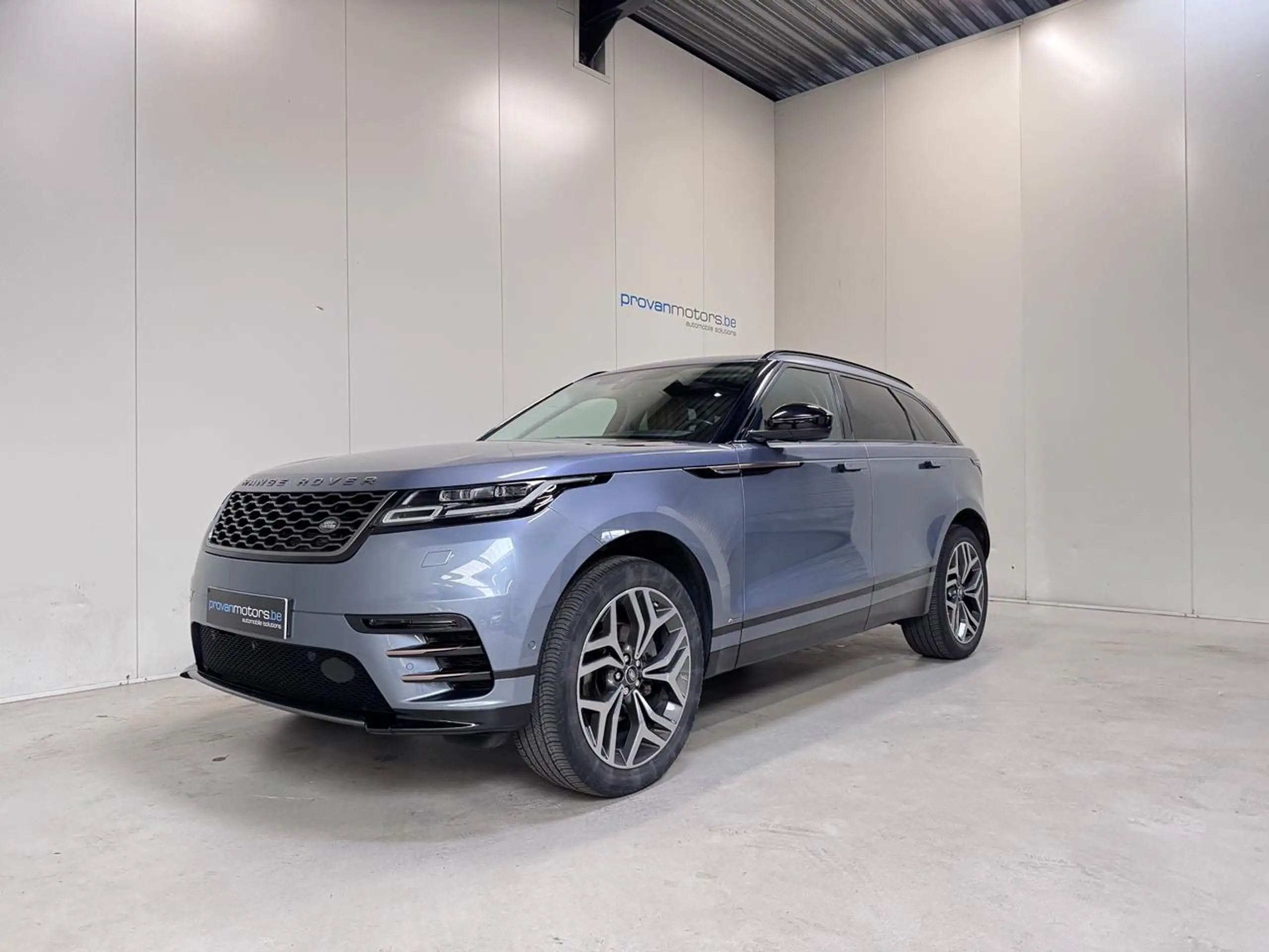 Land Rover - Range Rover Velar