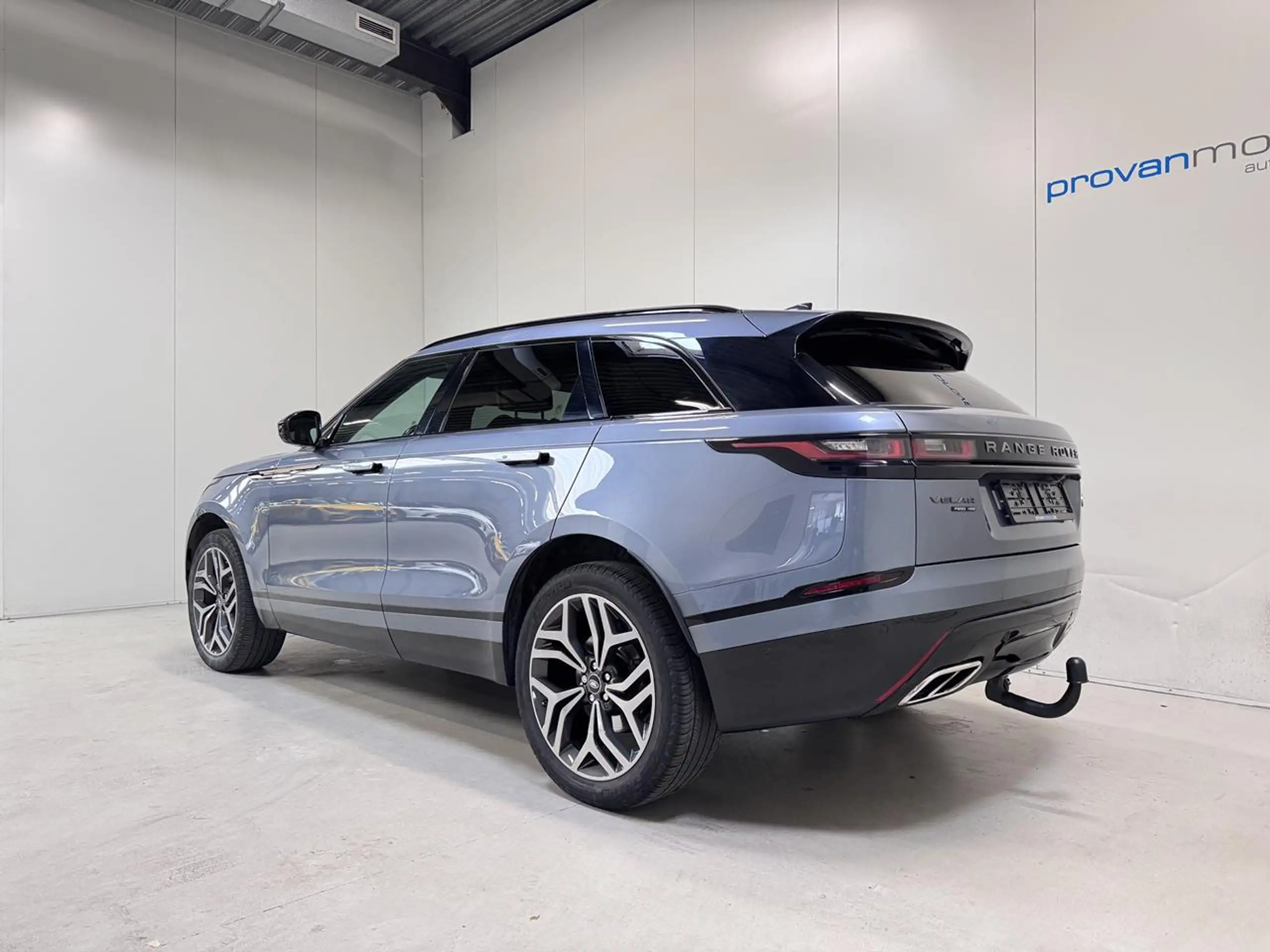 Land Rover - Range Rover Velar