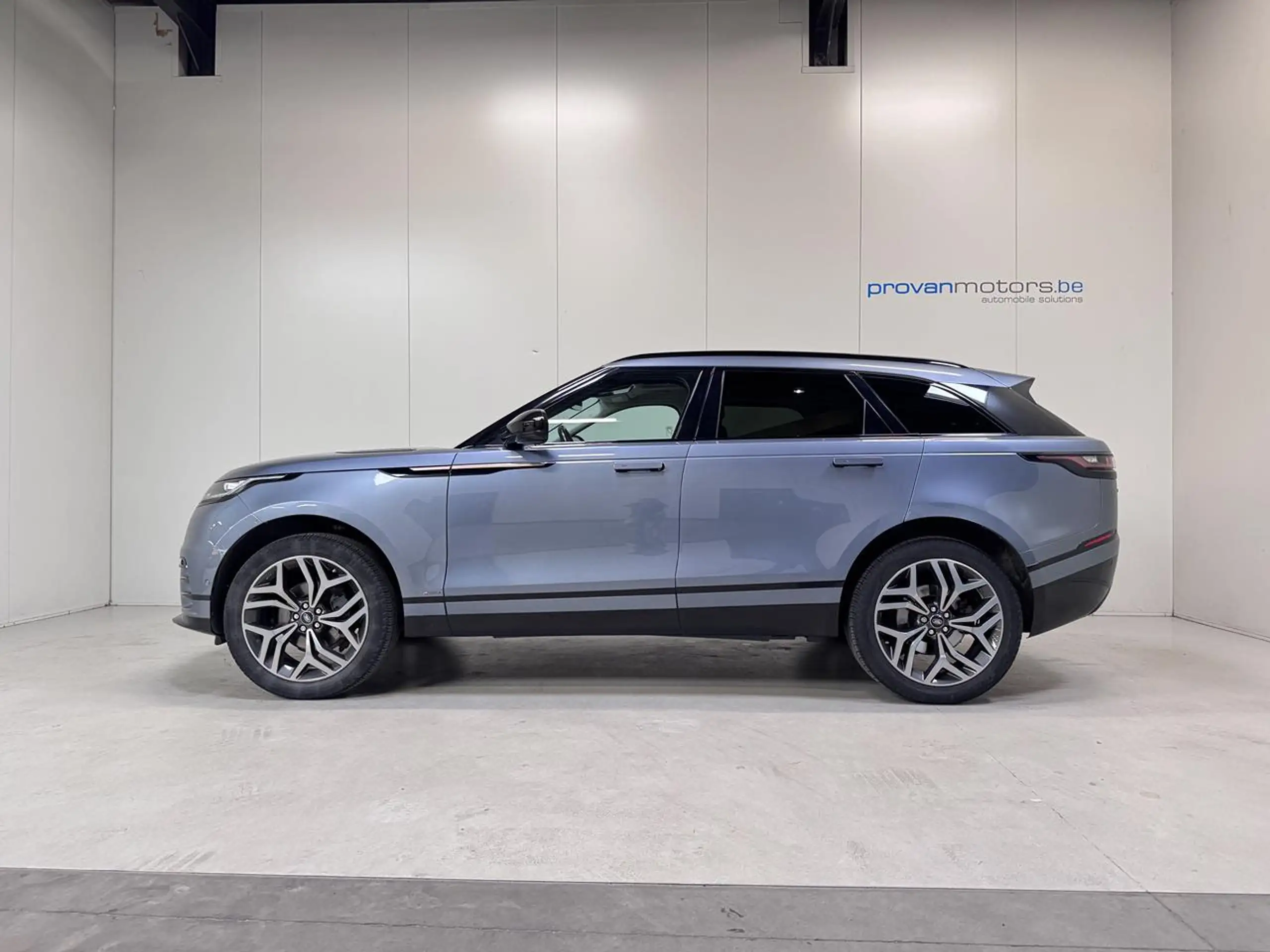 Land Rover - Range Rover Velar