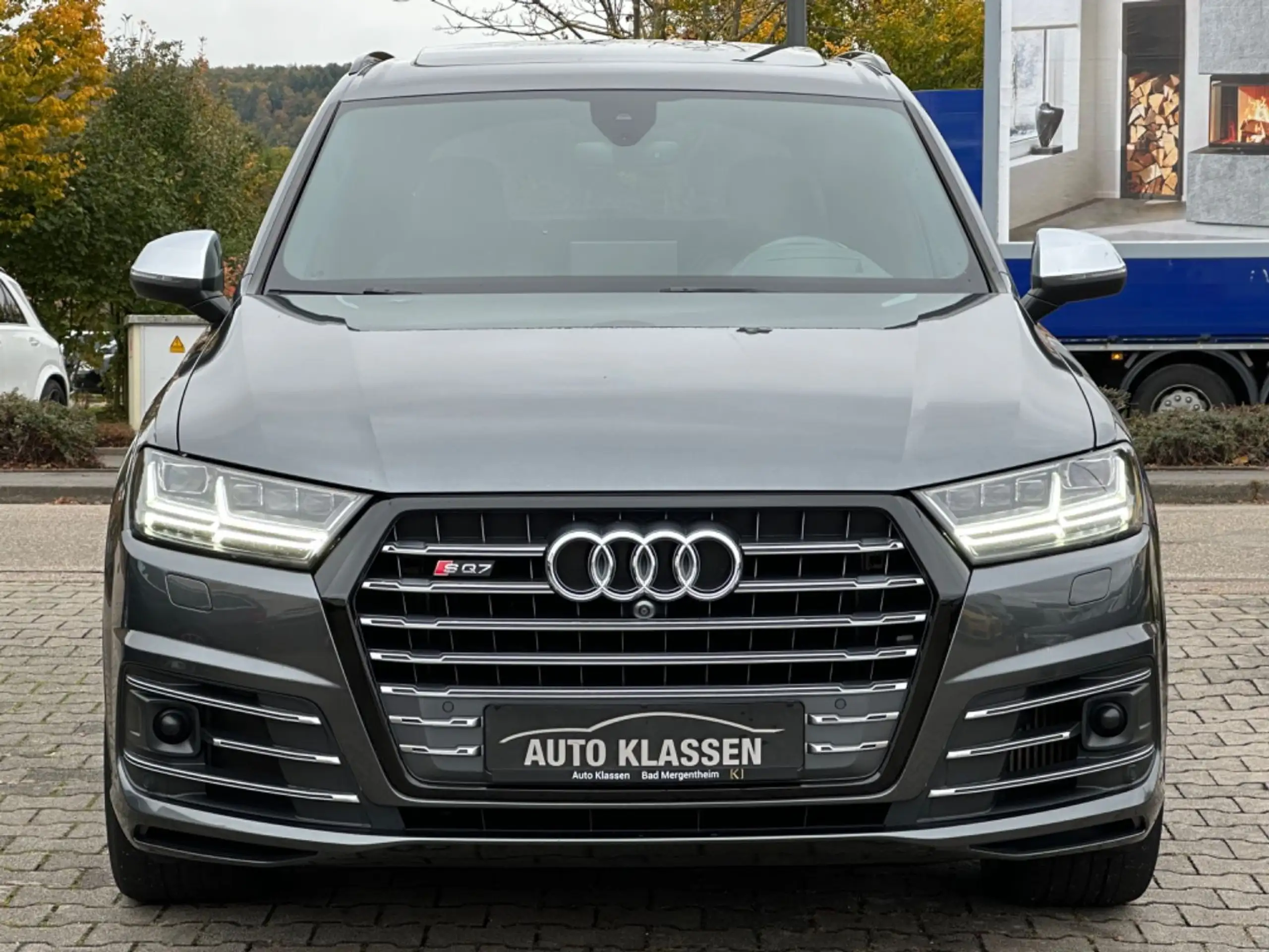 Audi - SQ7