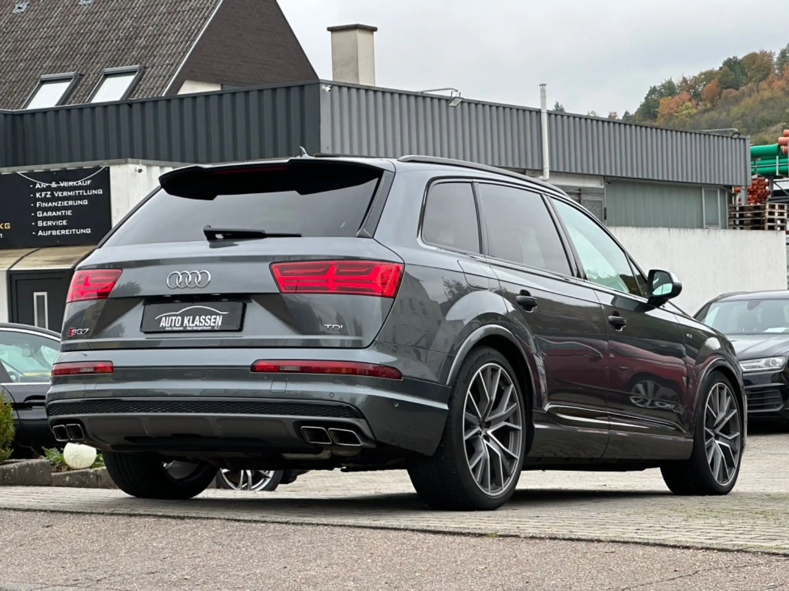 Audi - SQ7