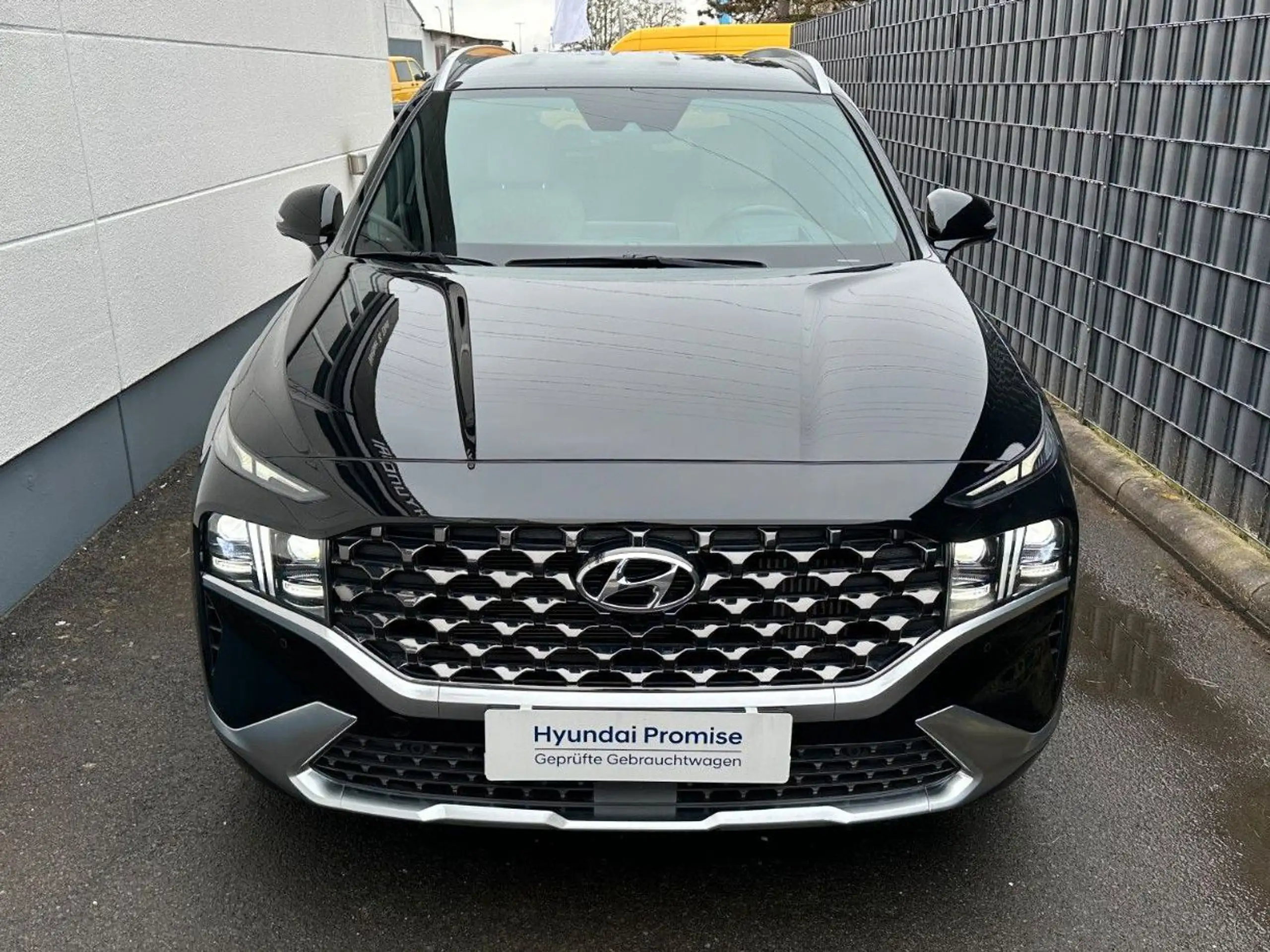 Hyundai - SANTA FE