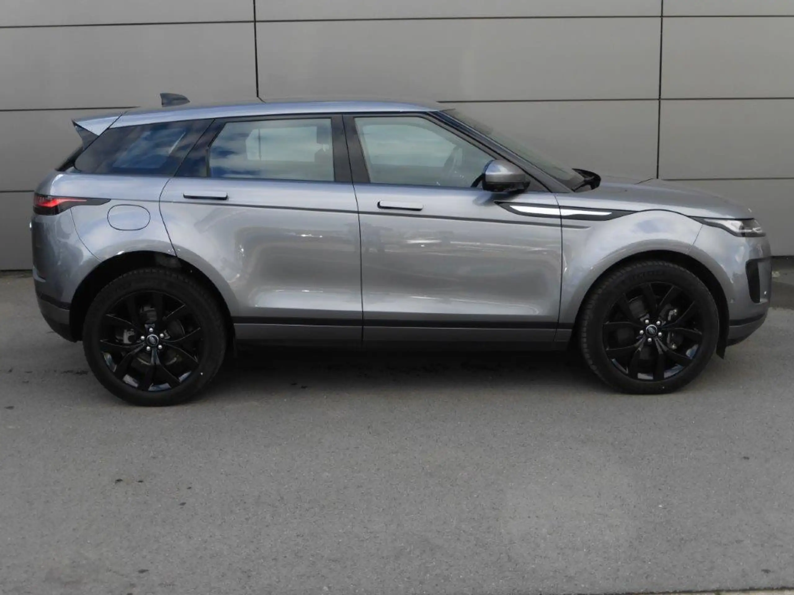 Land Rover - Range Rover Evoque