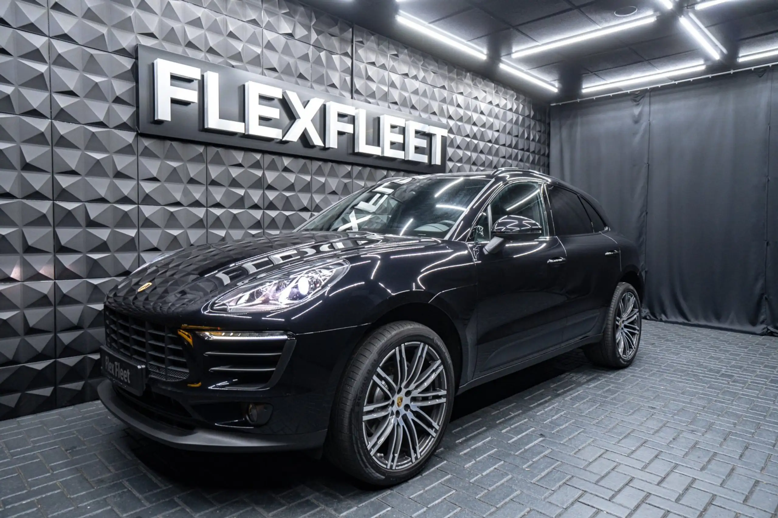 Porsche - Macan