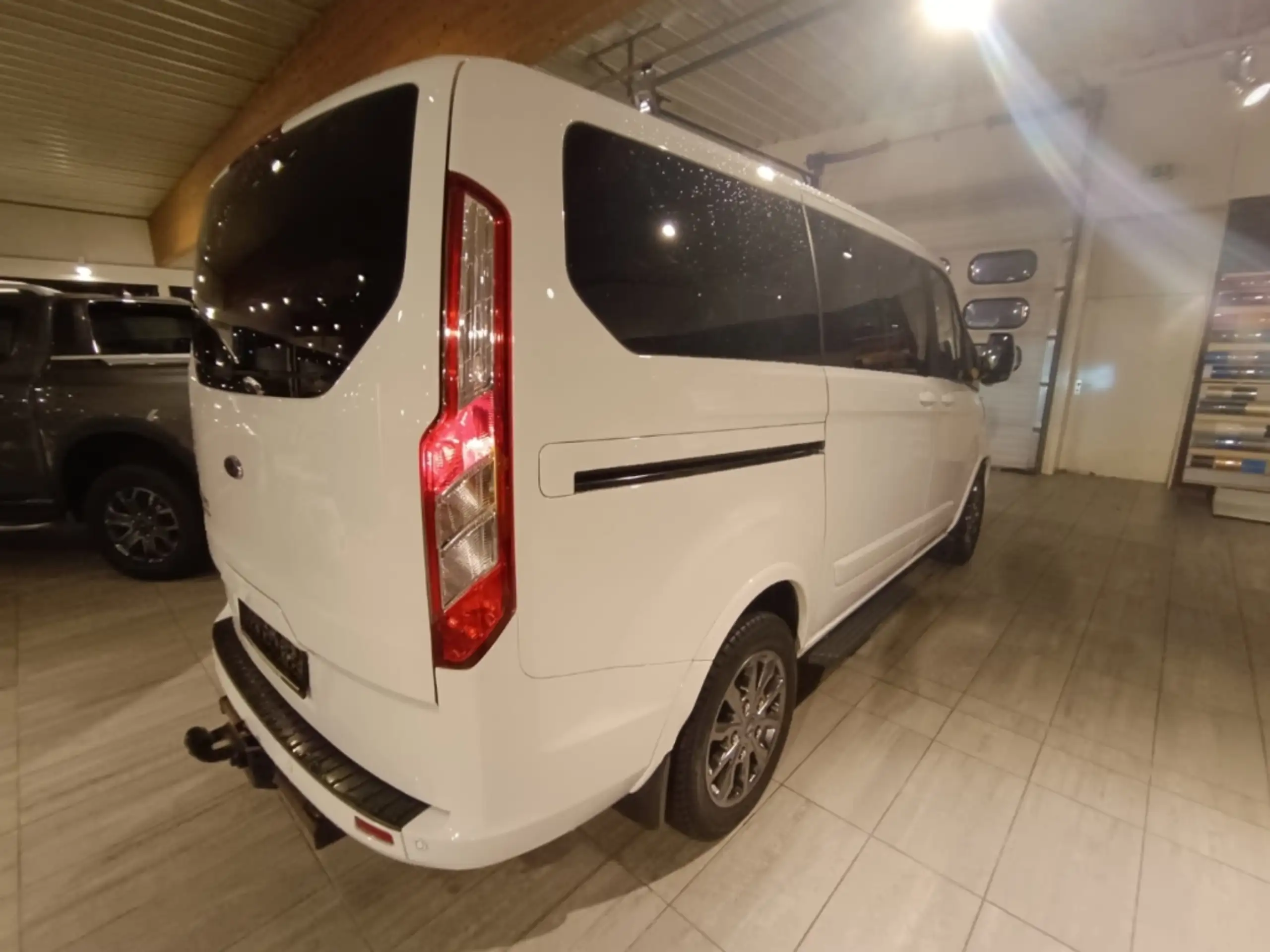 Ford - Tourneo Custom