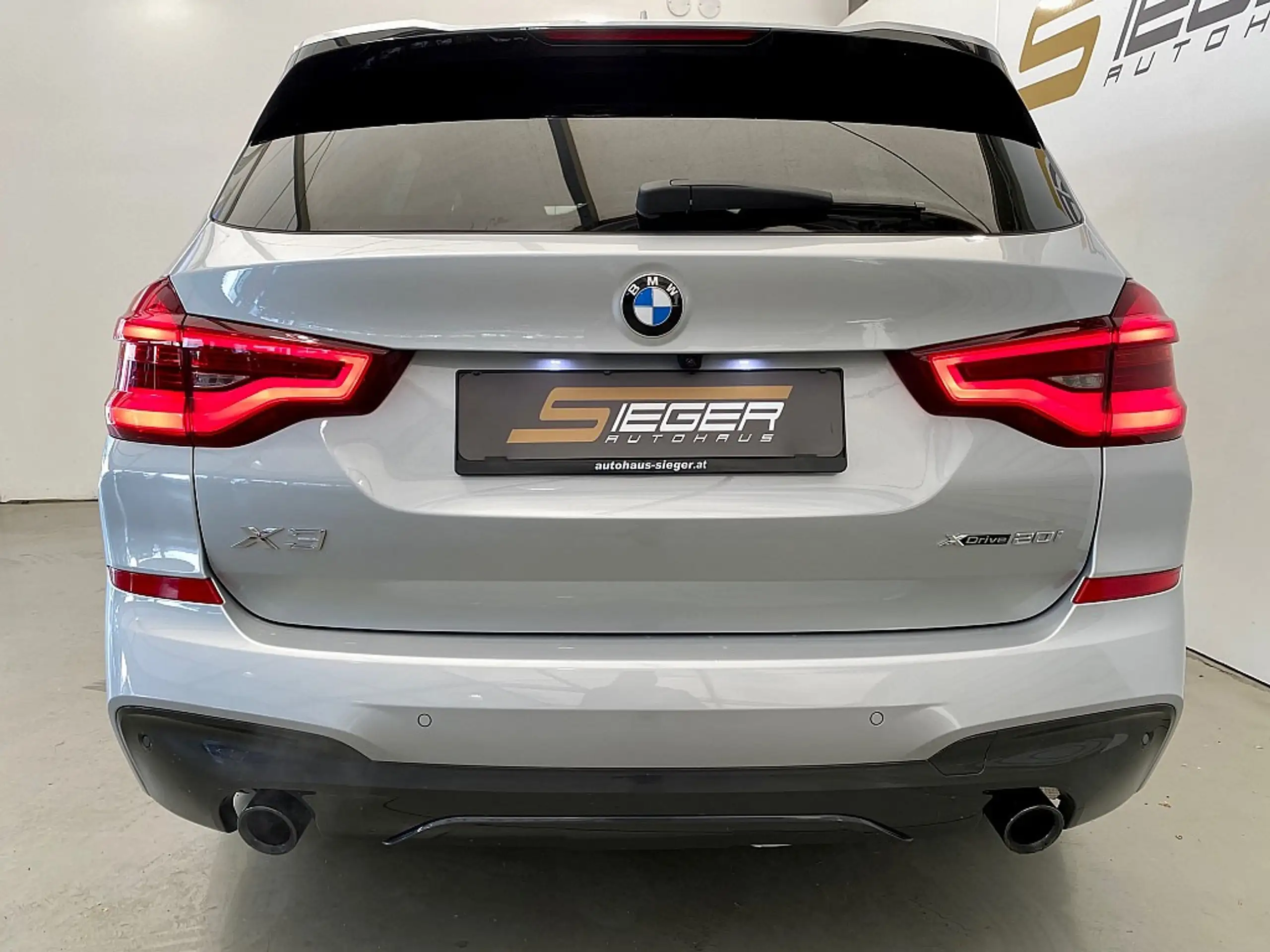 BMW - X3