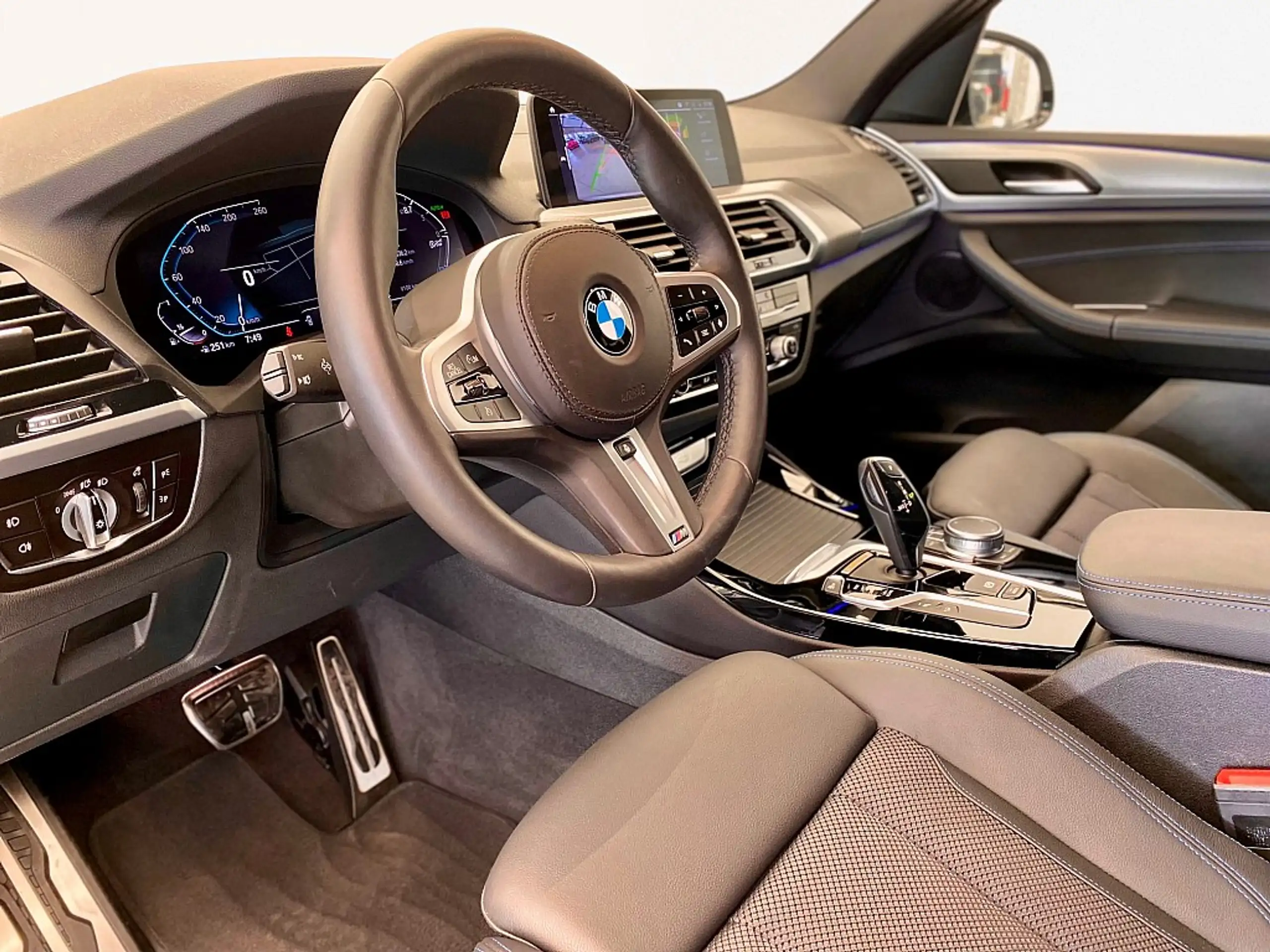 BMW - X3