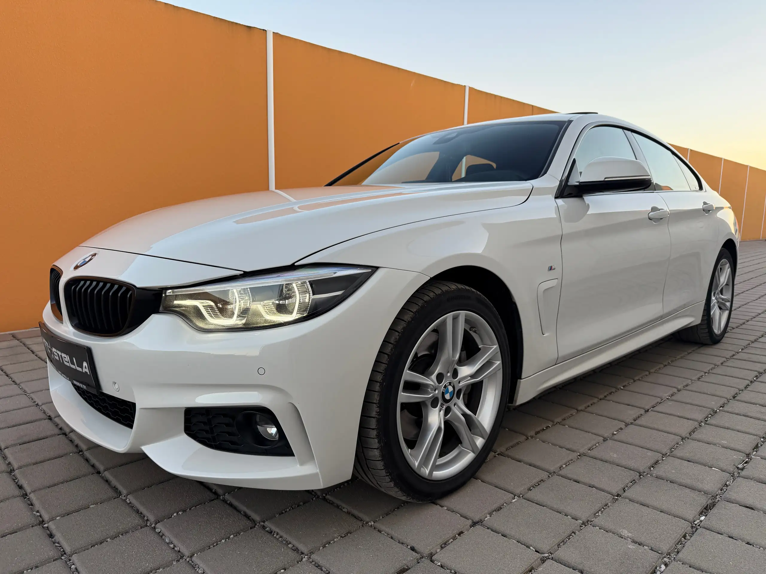 BMW - 440