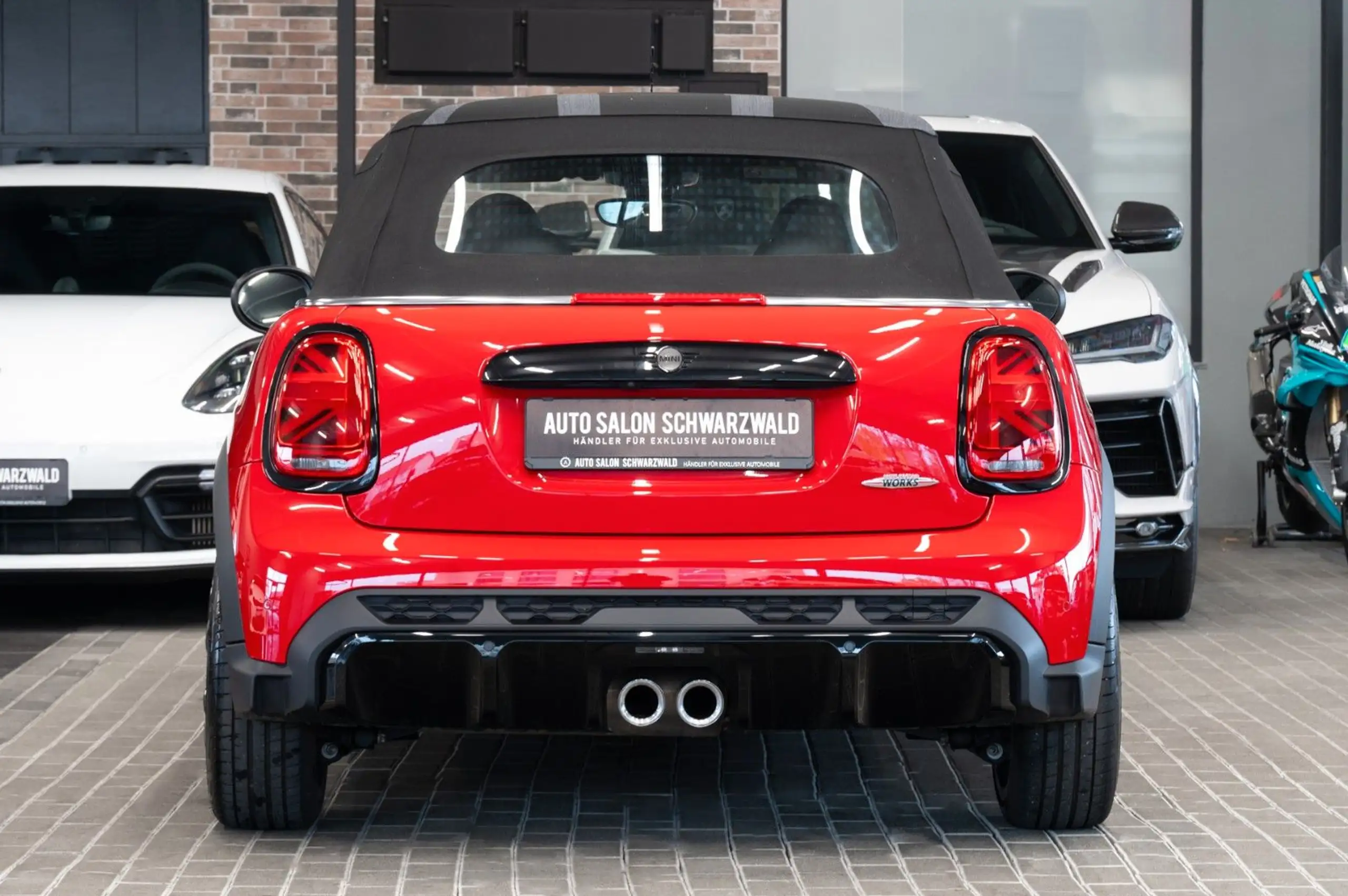 MINI - John Cooper Works Cabrio