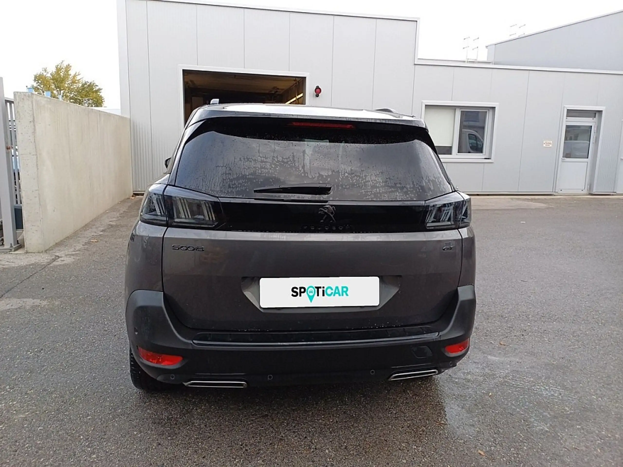 Peugeot - 5008