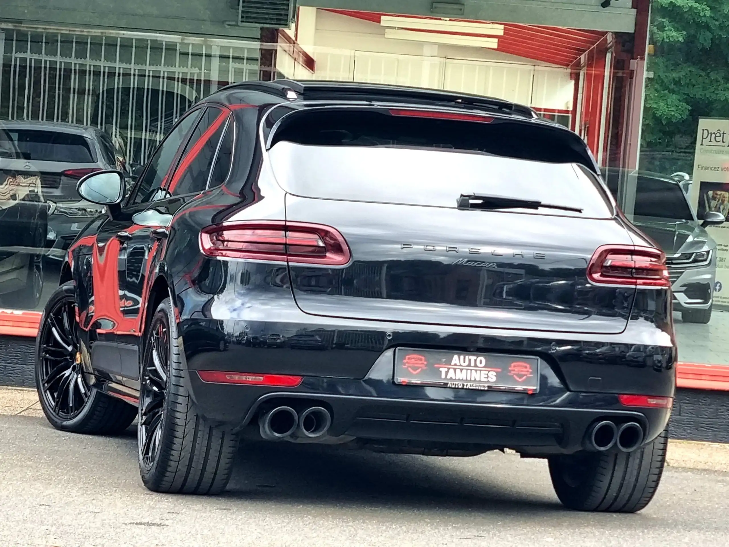 Porsche - Macan