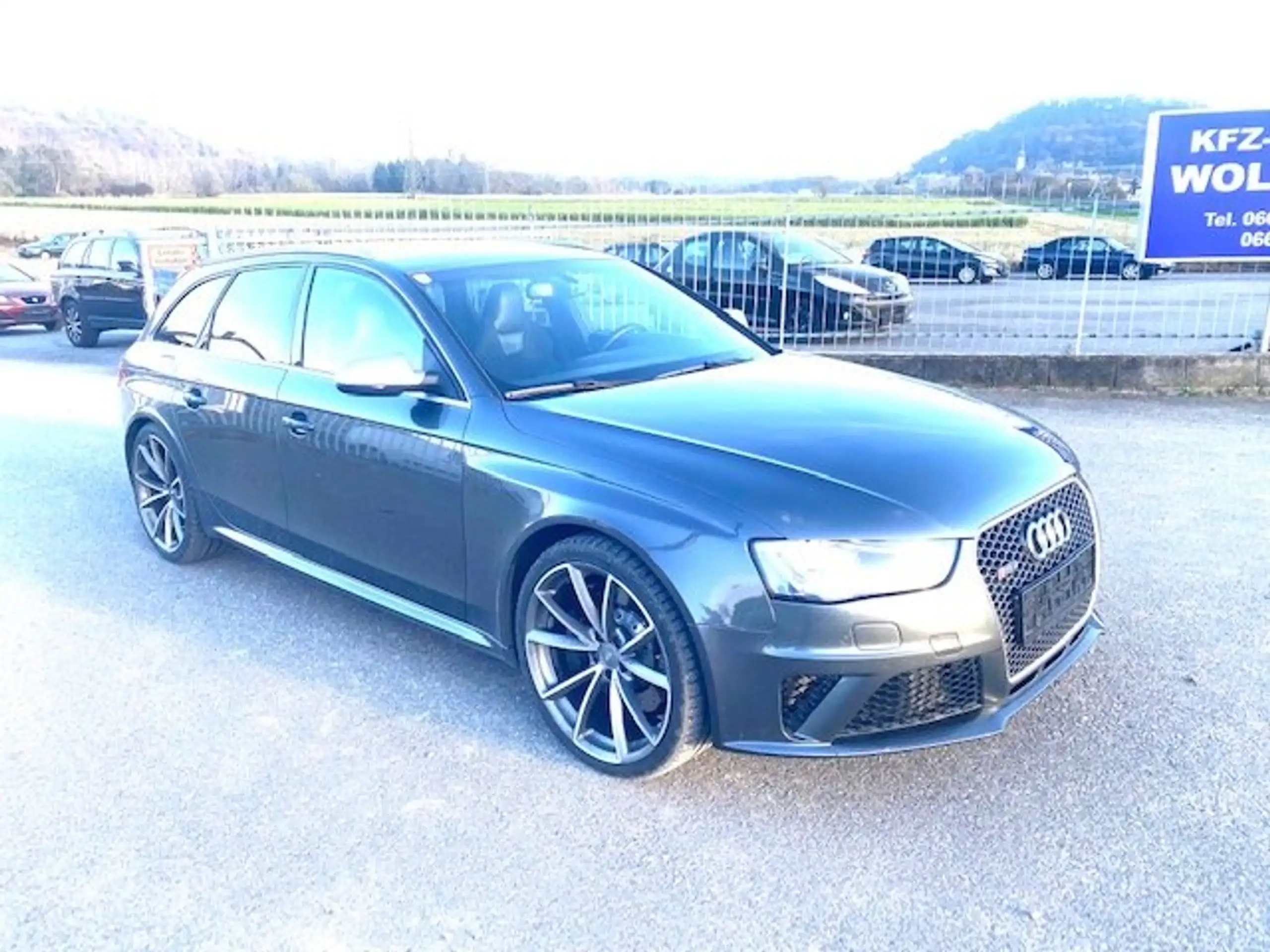 Audi - RS4