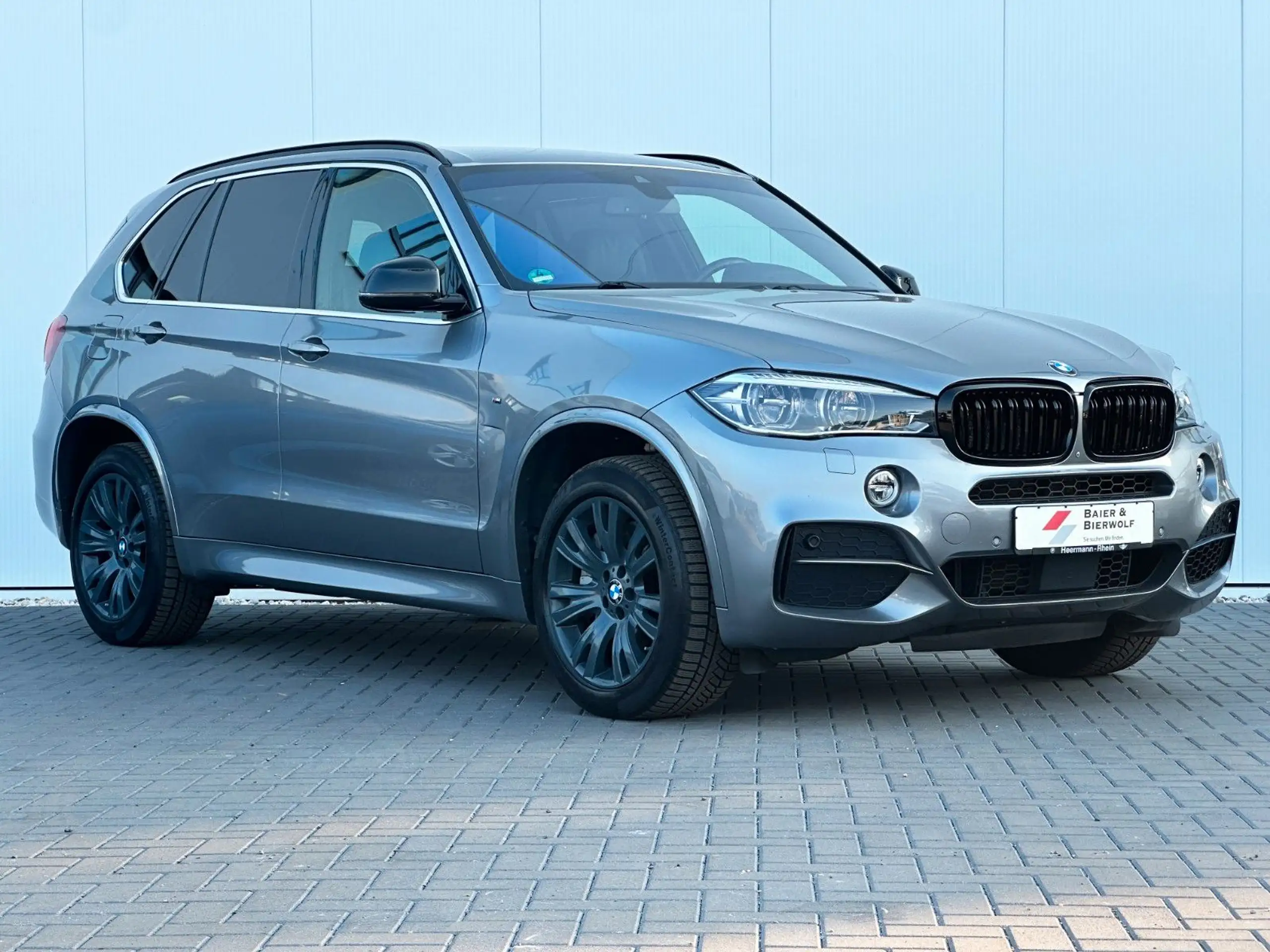 BMW - X5