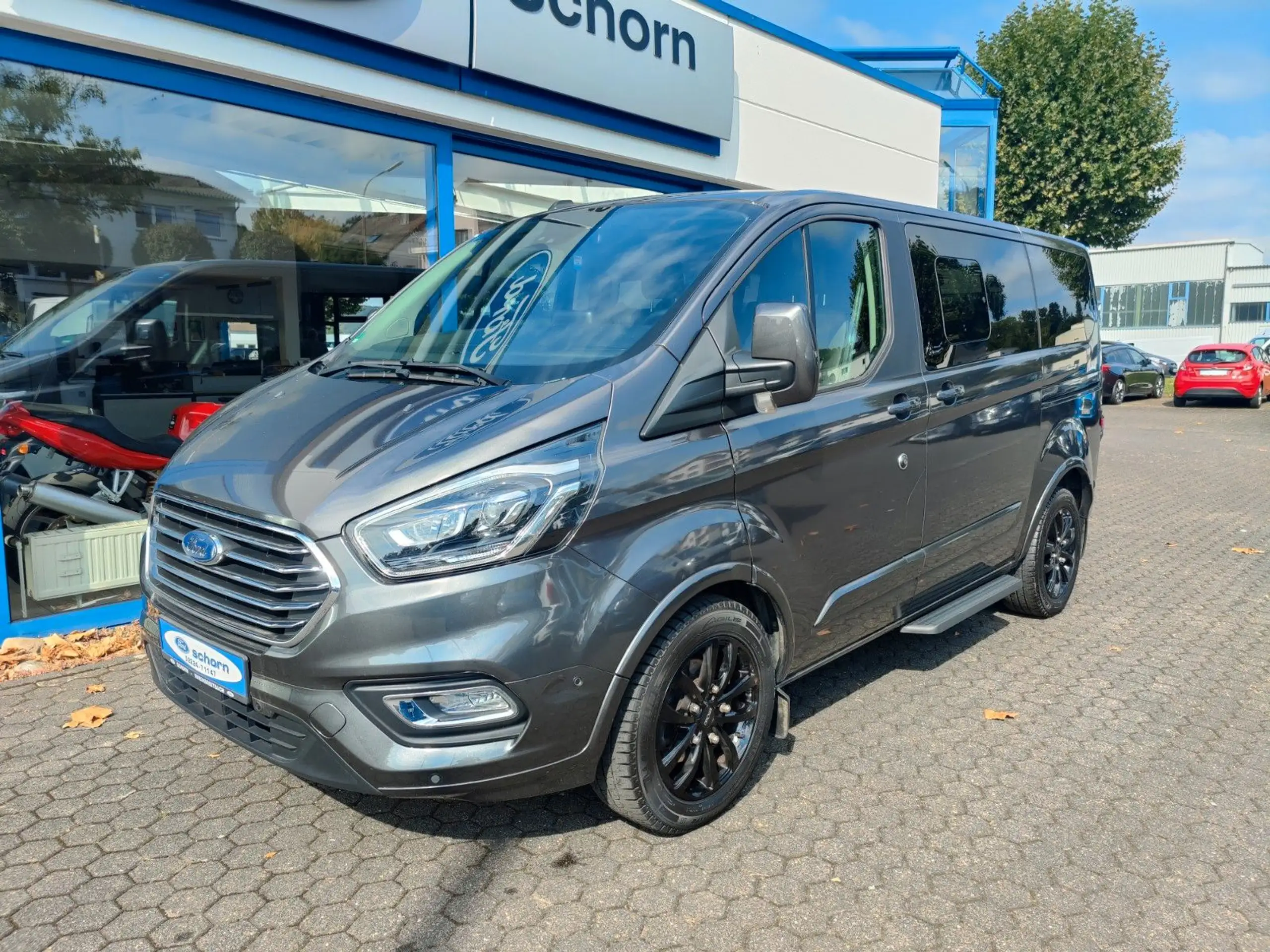 Ford - Tourneo Custom