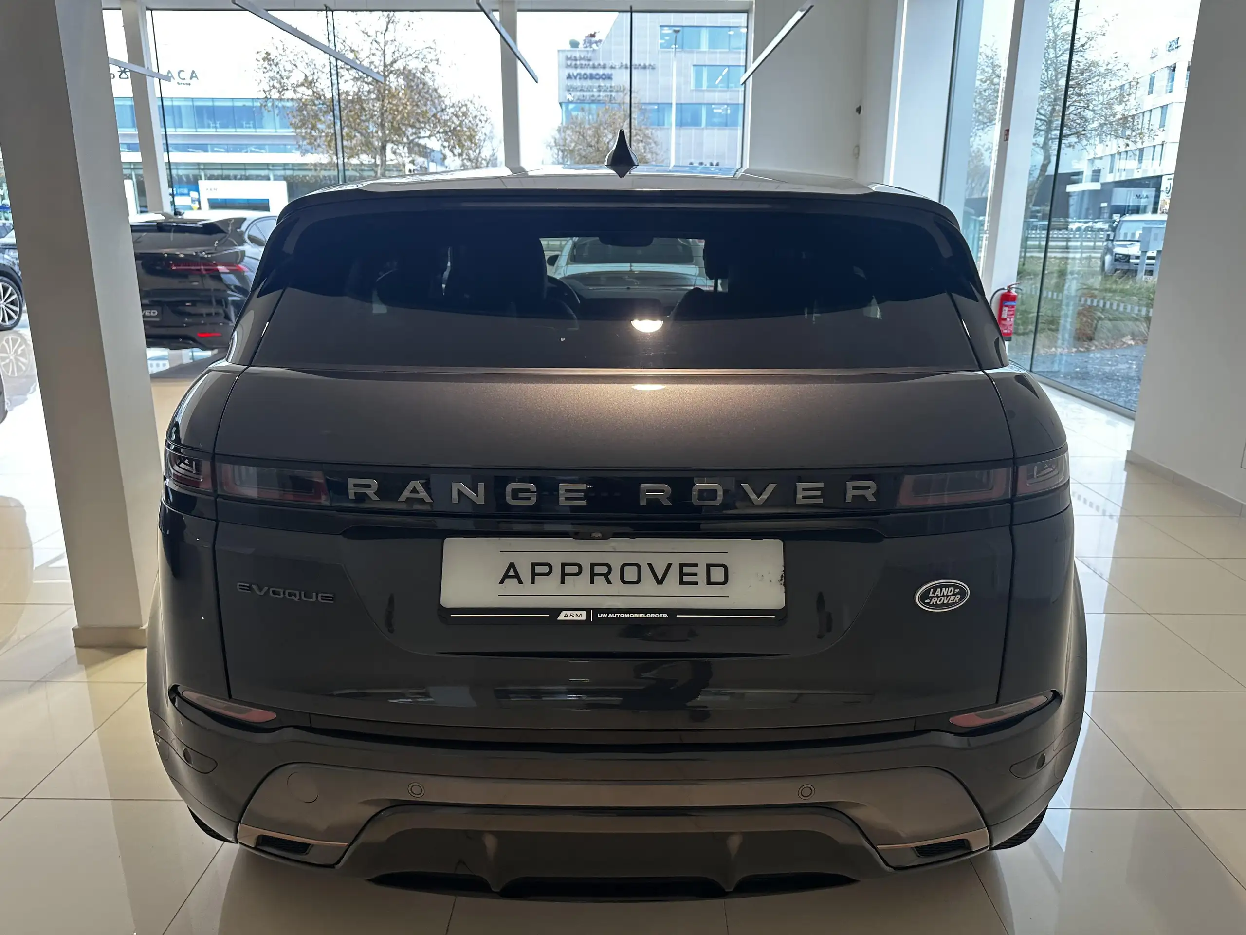 Land Rover - Range Rover Evoque