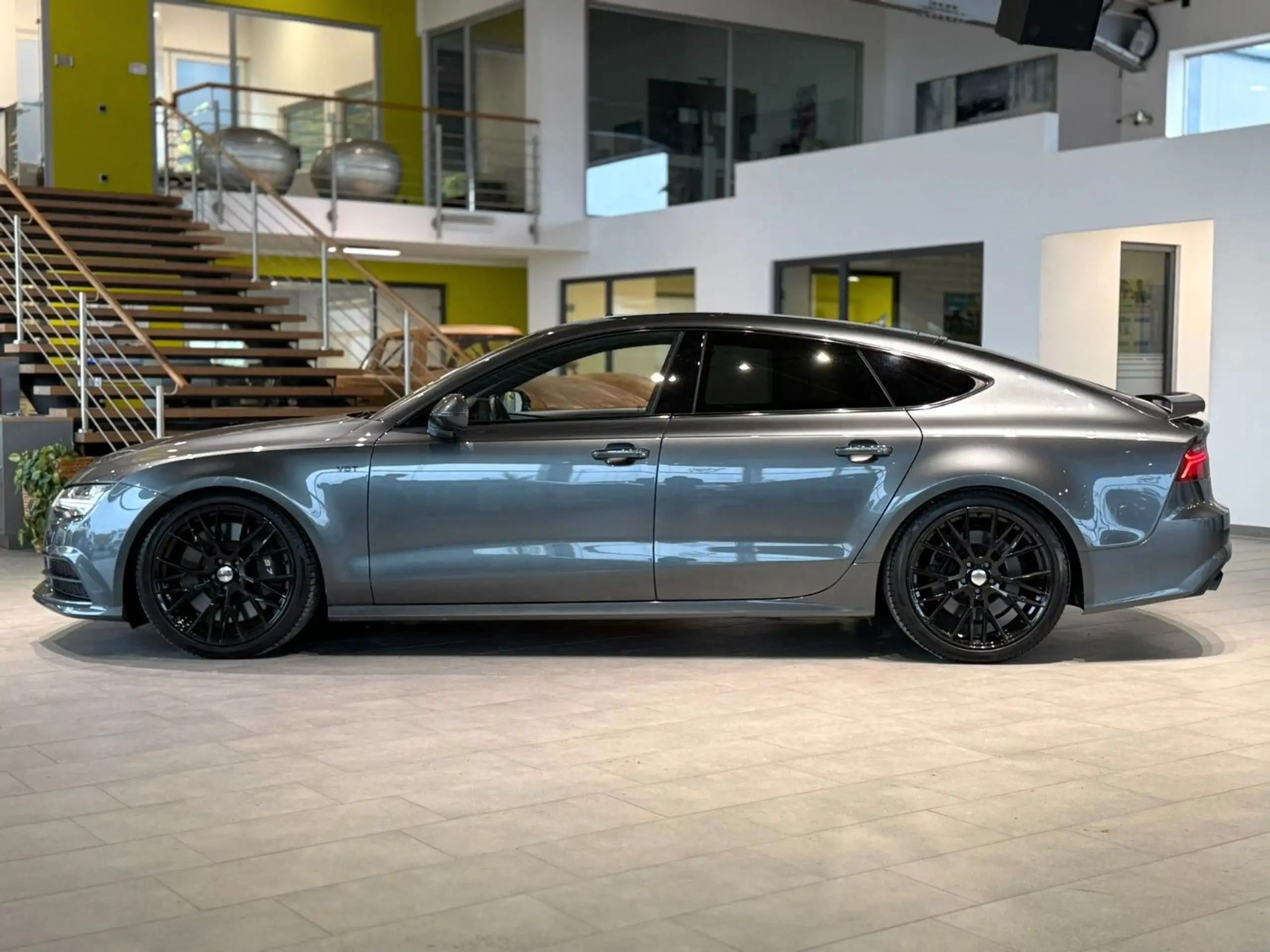 Audi - S7