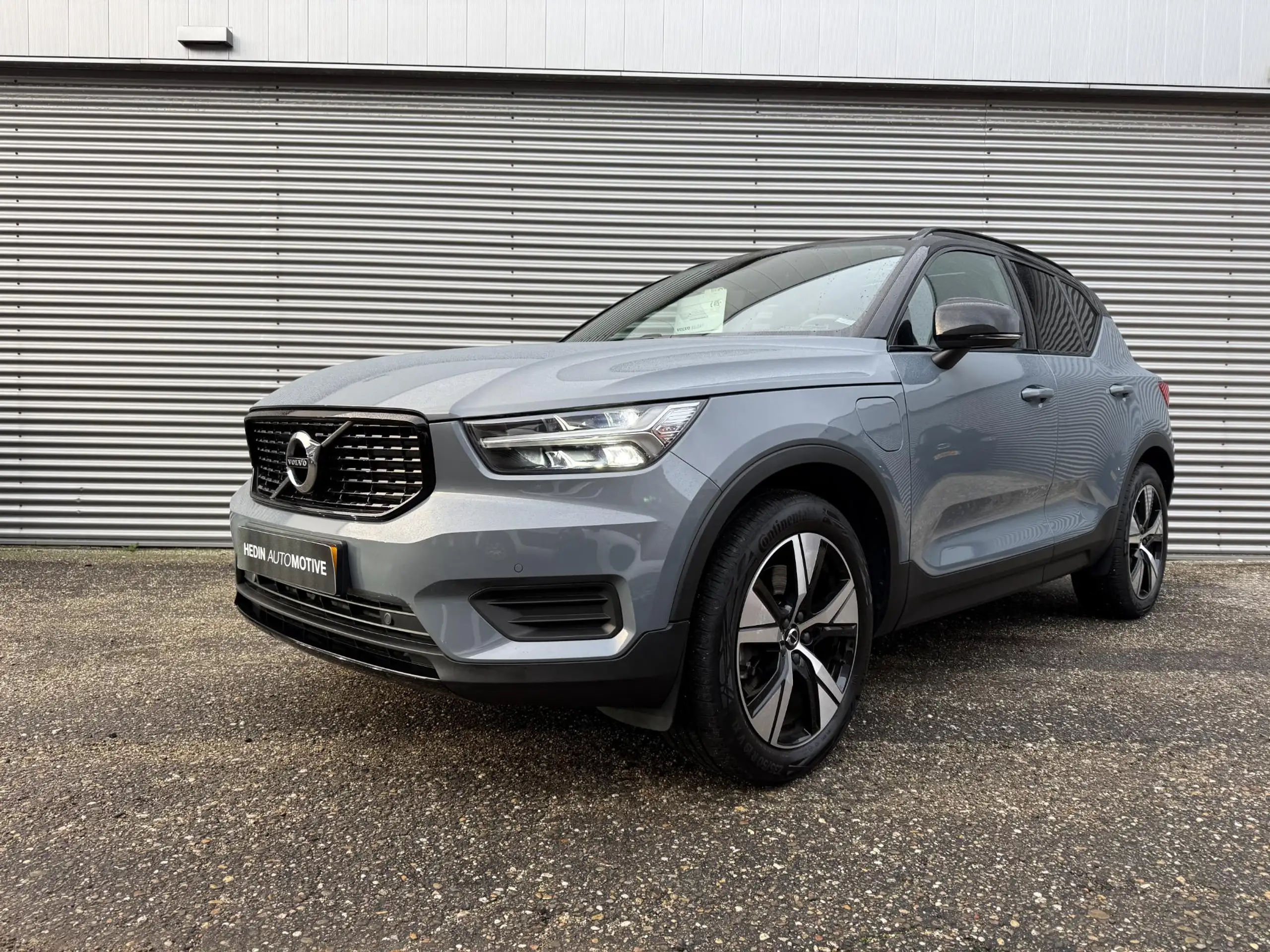 Volvo - XC40