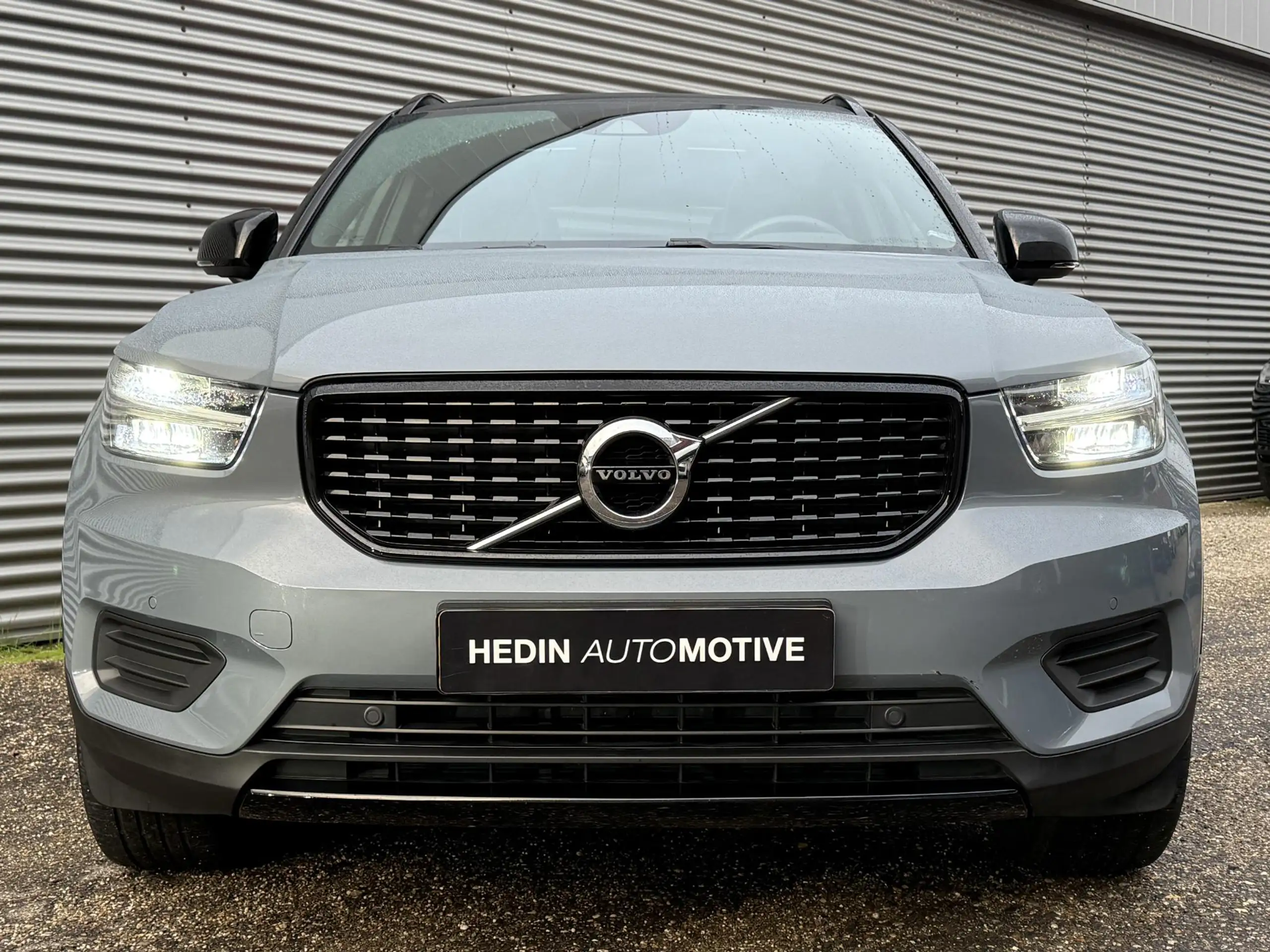 Volvo - XC40