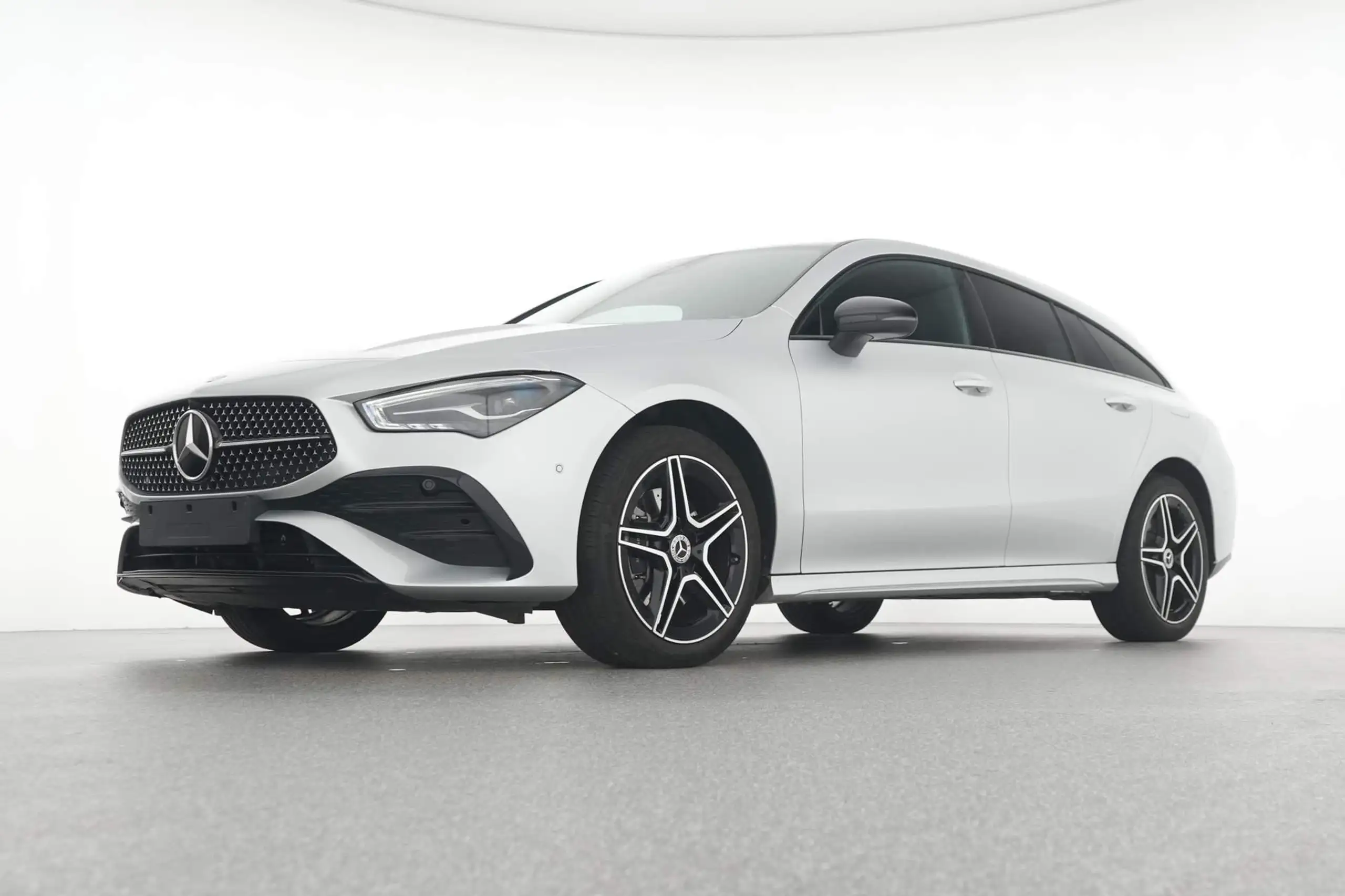 Mercedes-Benz - CLA 250