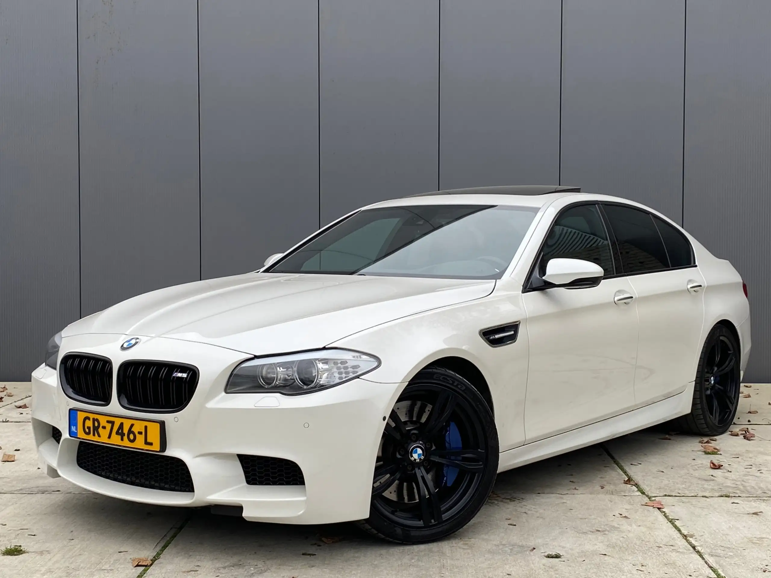 BMW M5 2012