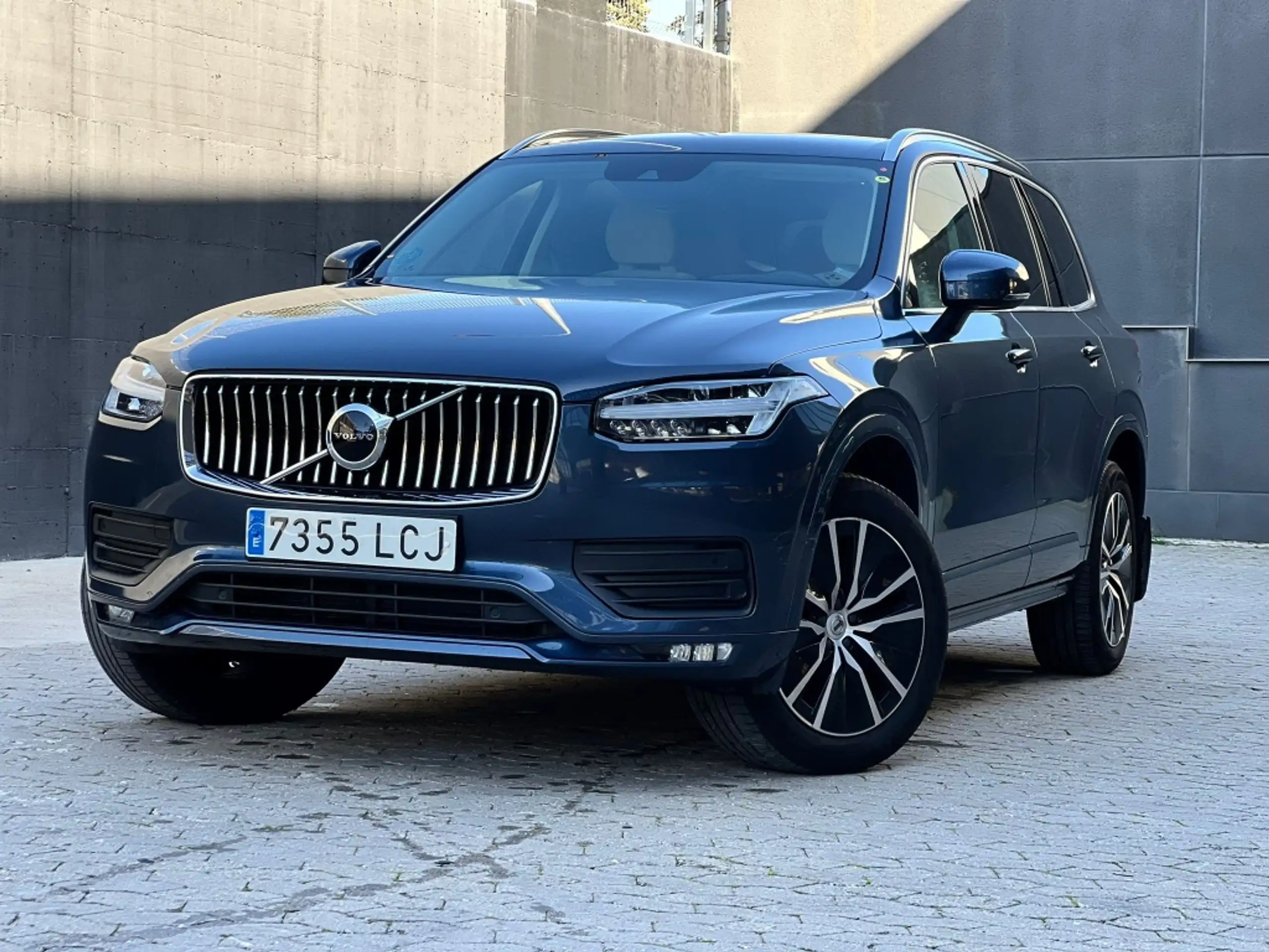 Volvo - XC90