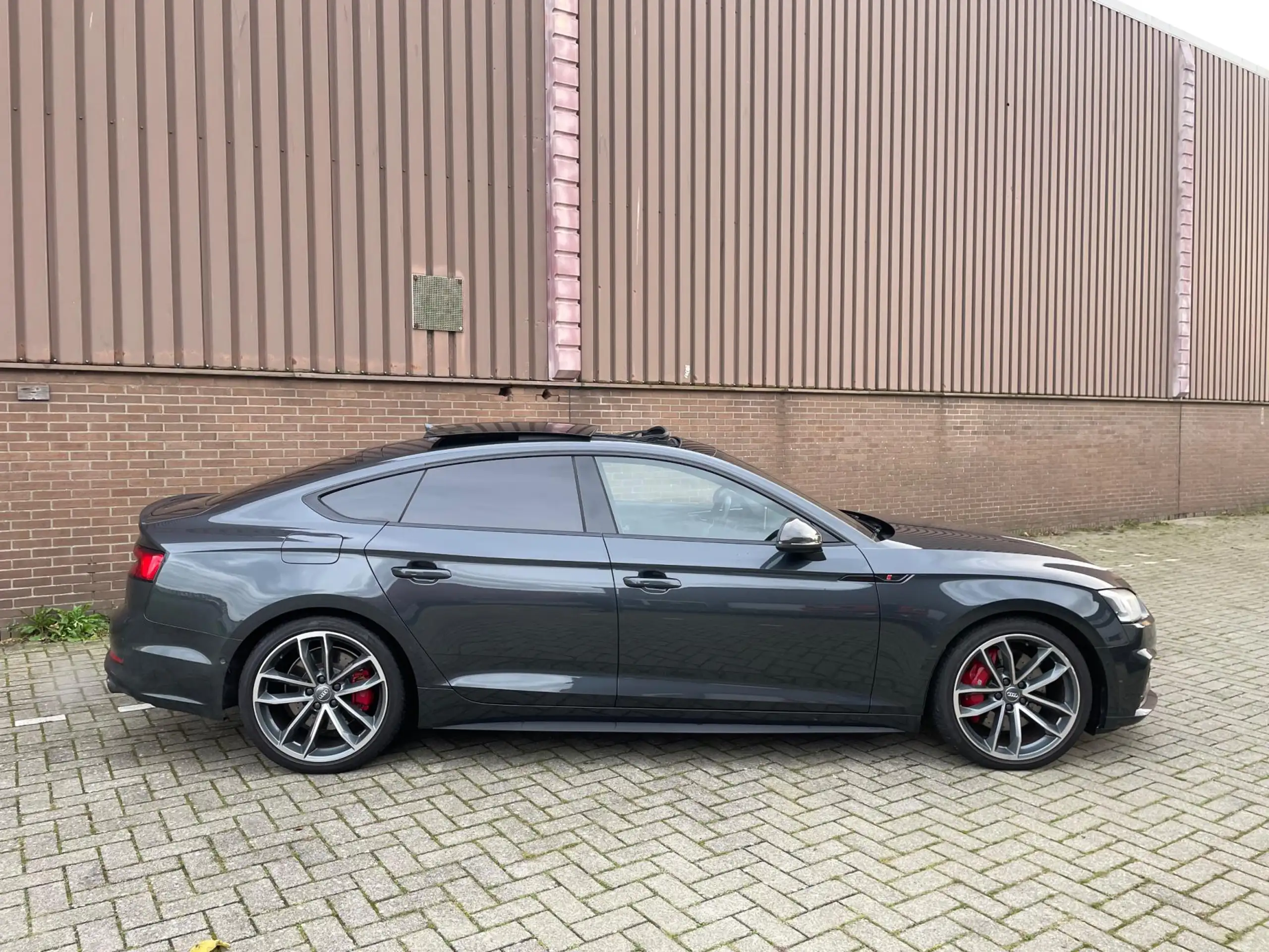 Audi - S5