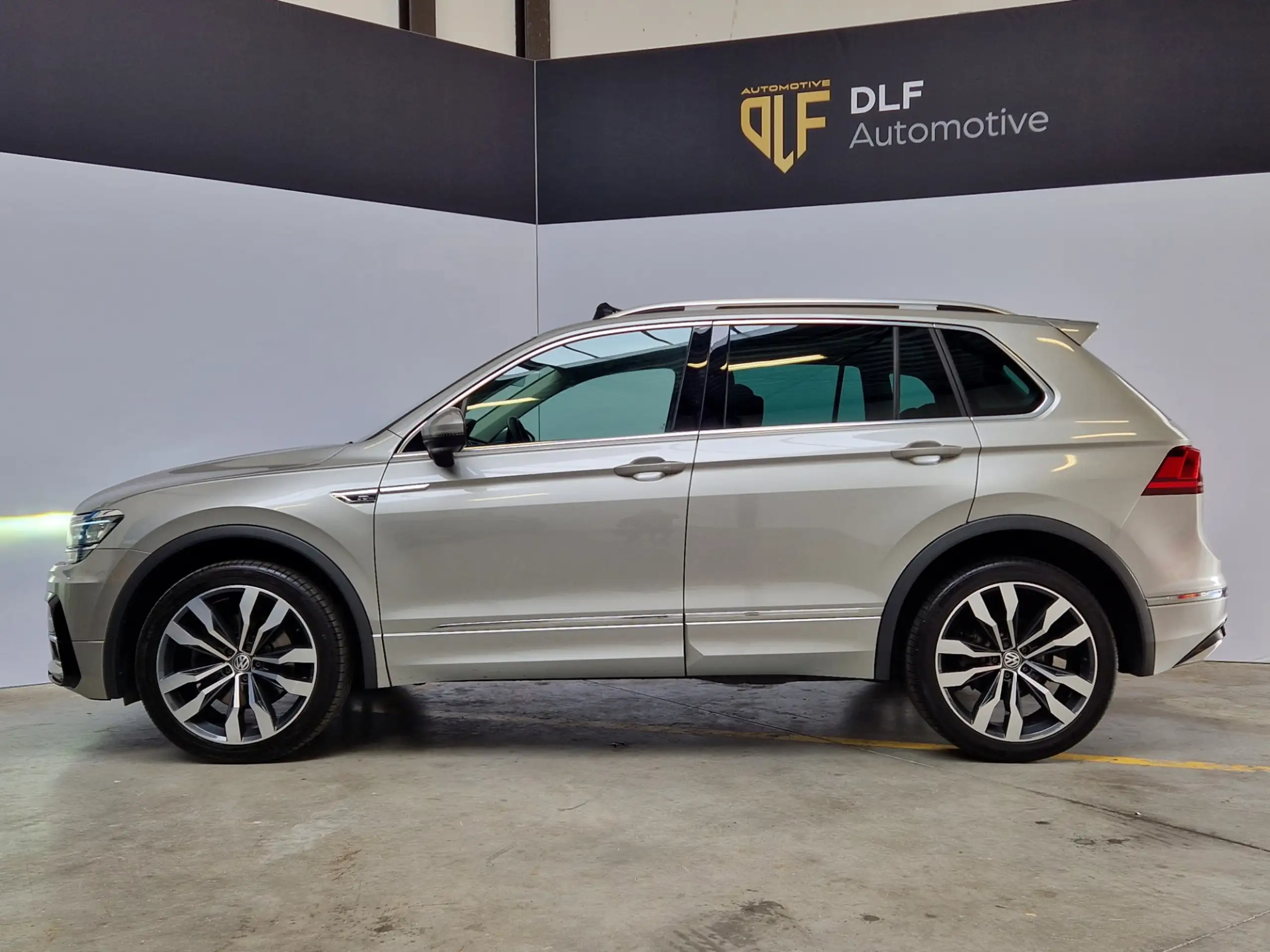 Volkswagen - Tiguan