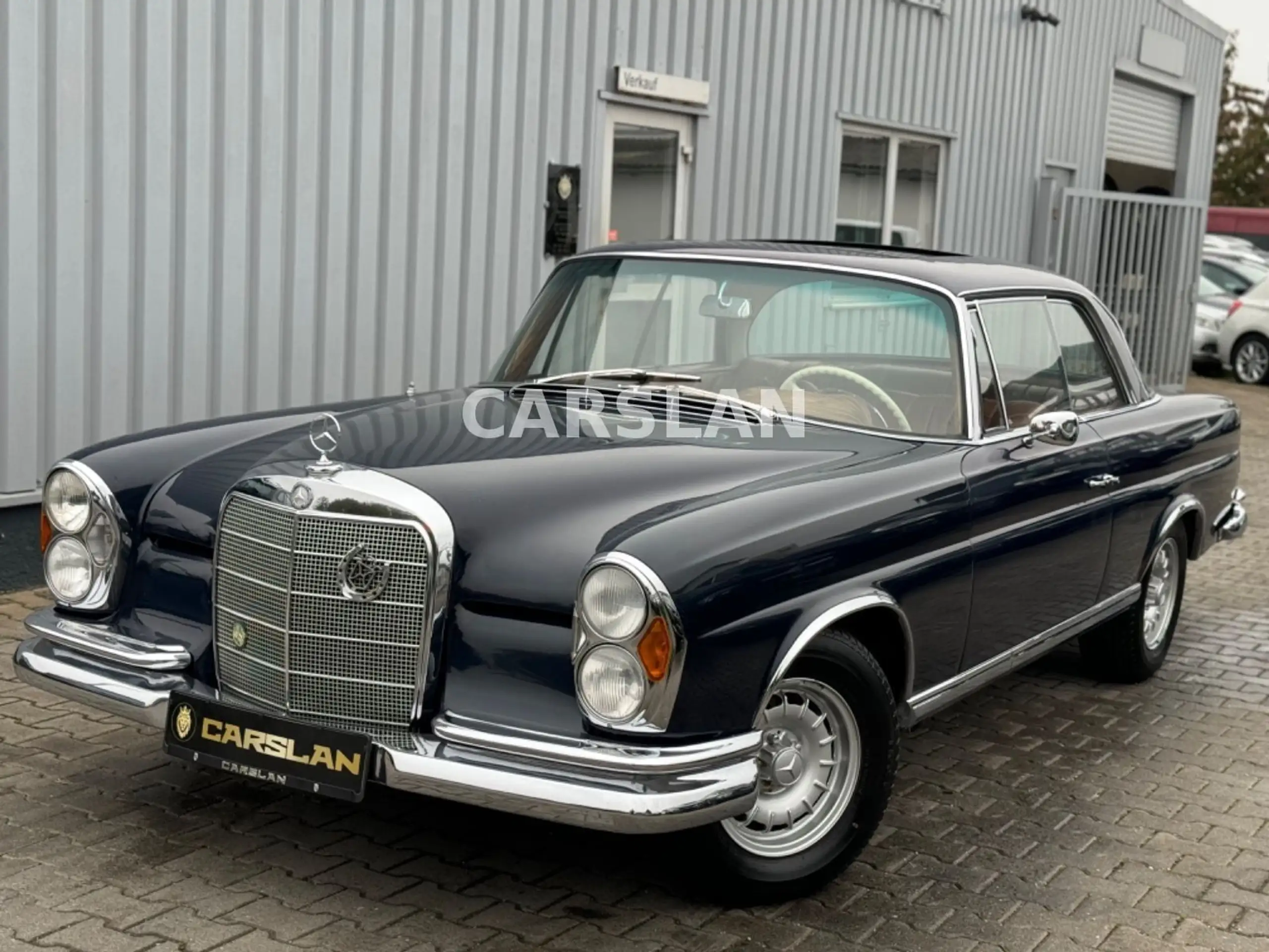 Mercedes-Benz - 250