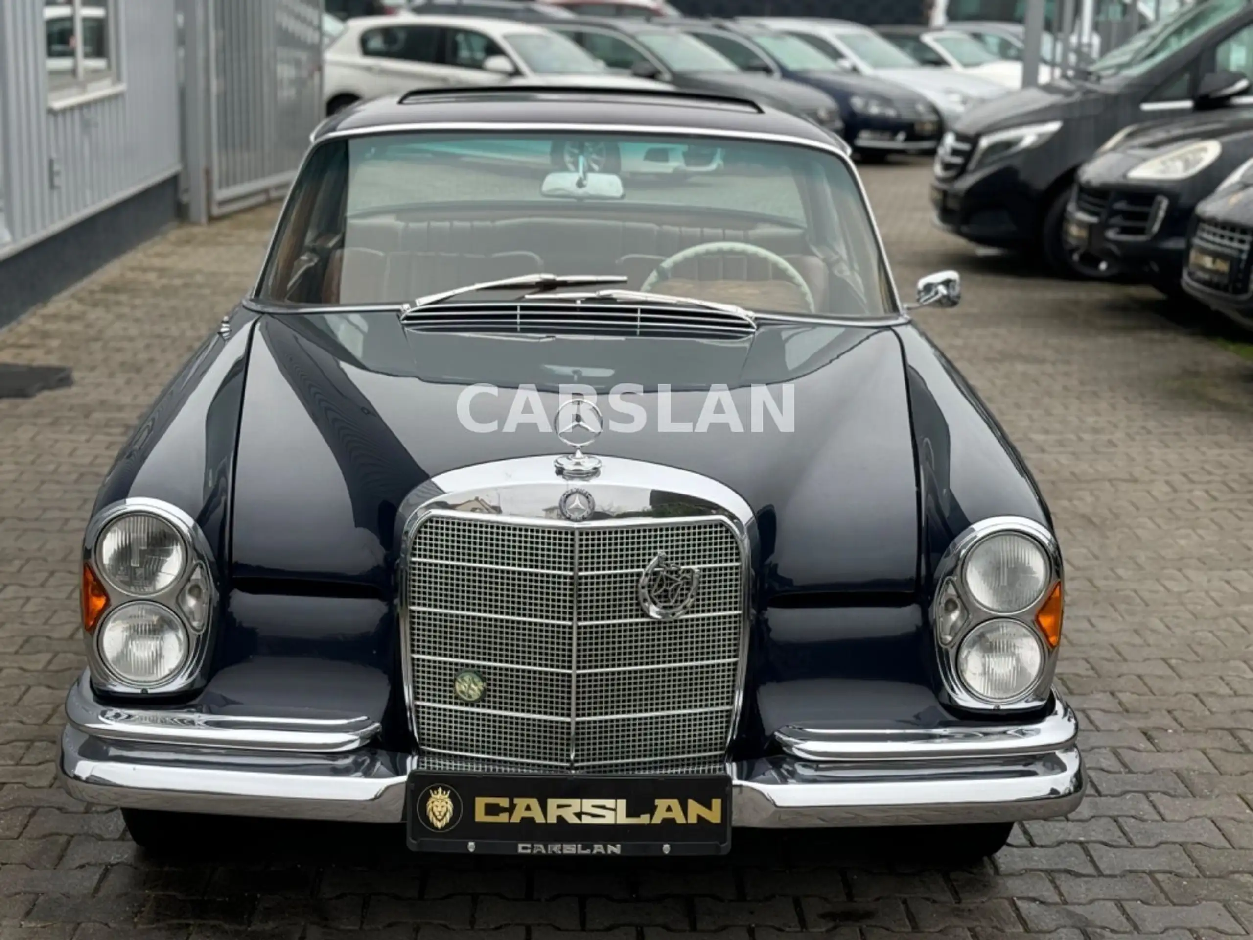 Mercedes-Benz - 250