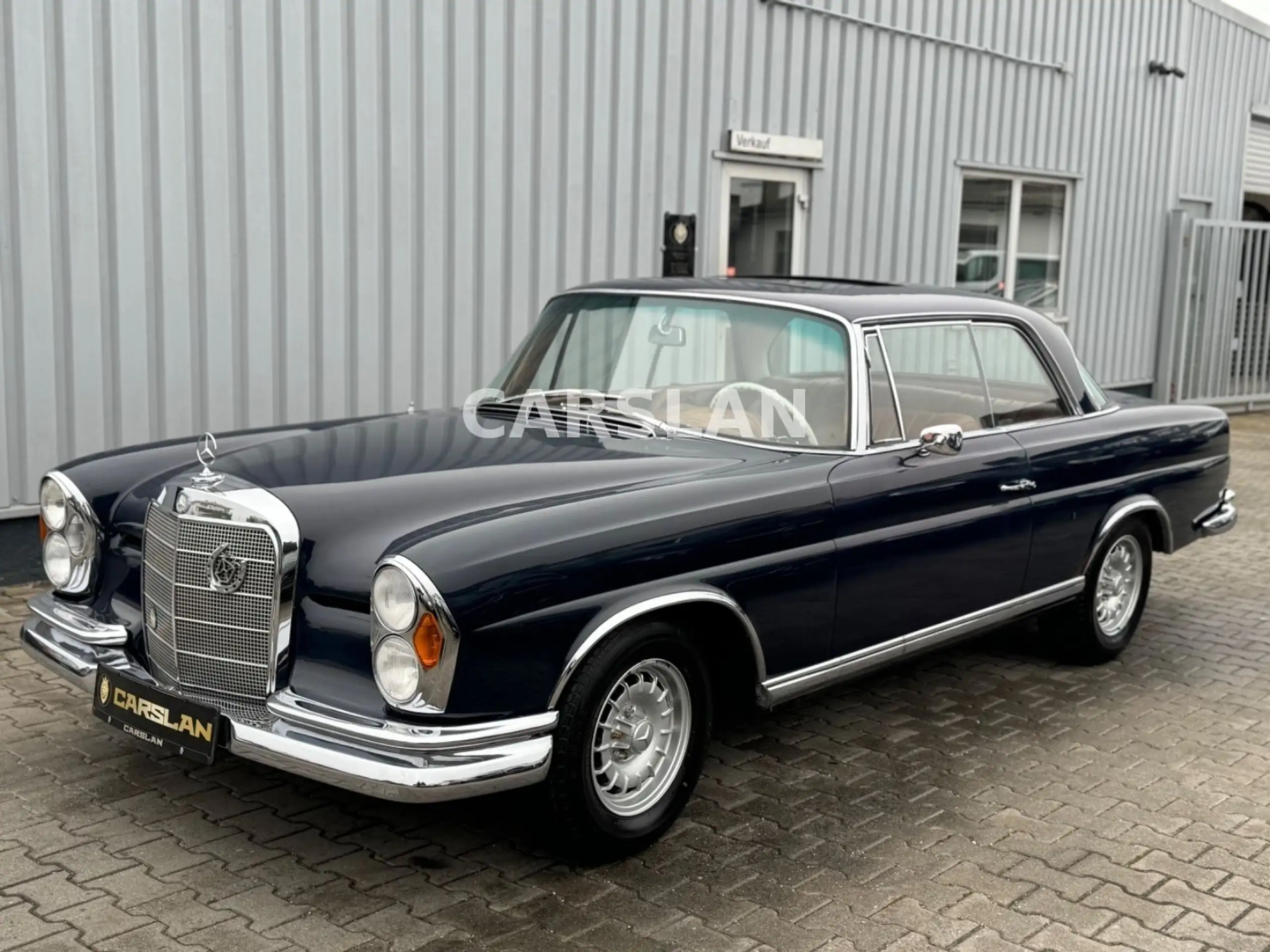 Mercedes-Benz - 250