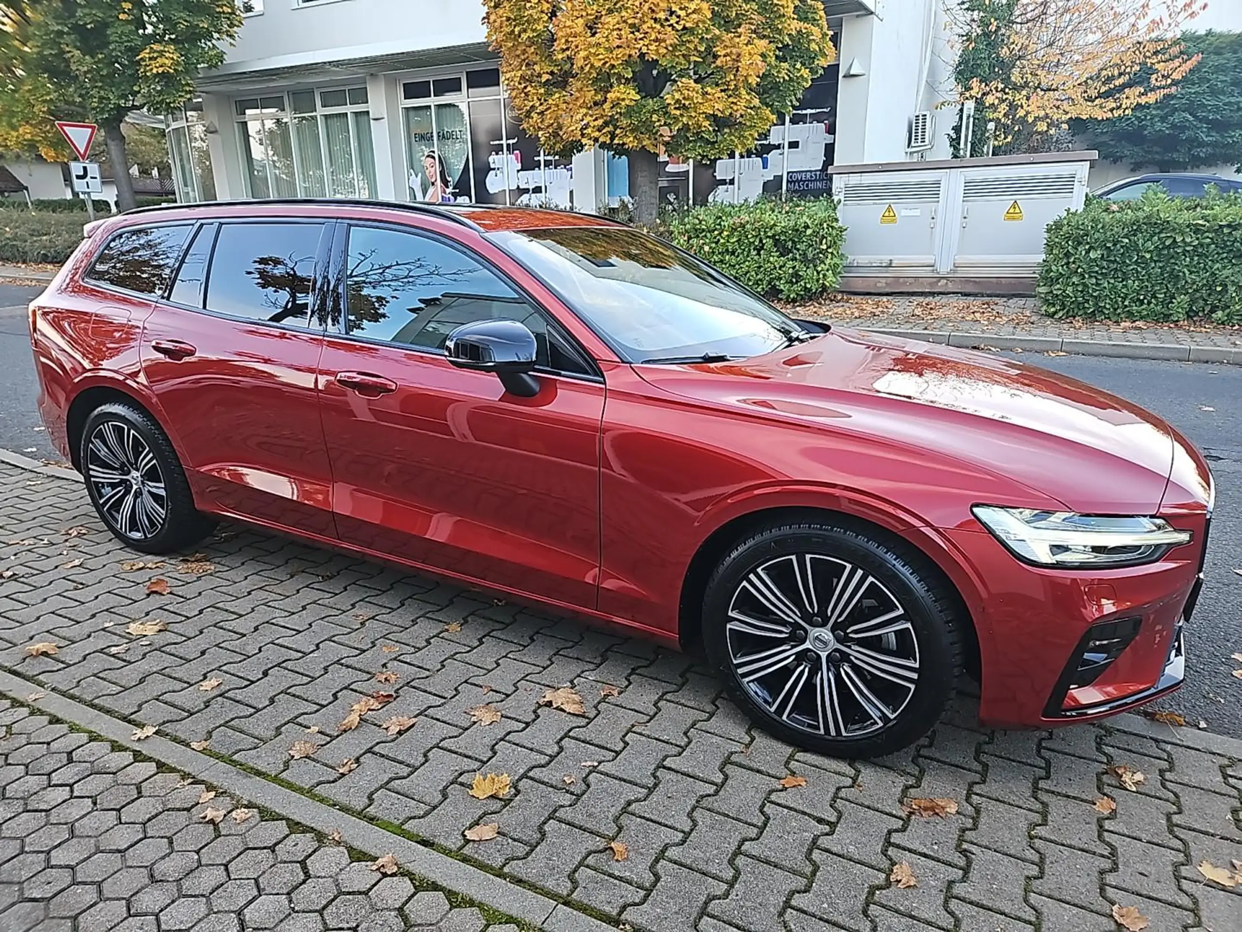 Volvo - V60