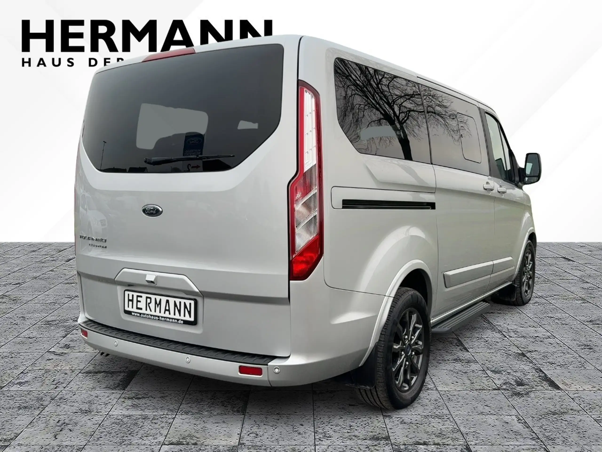 Ford - Tourneo Custom