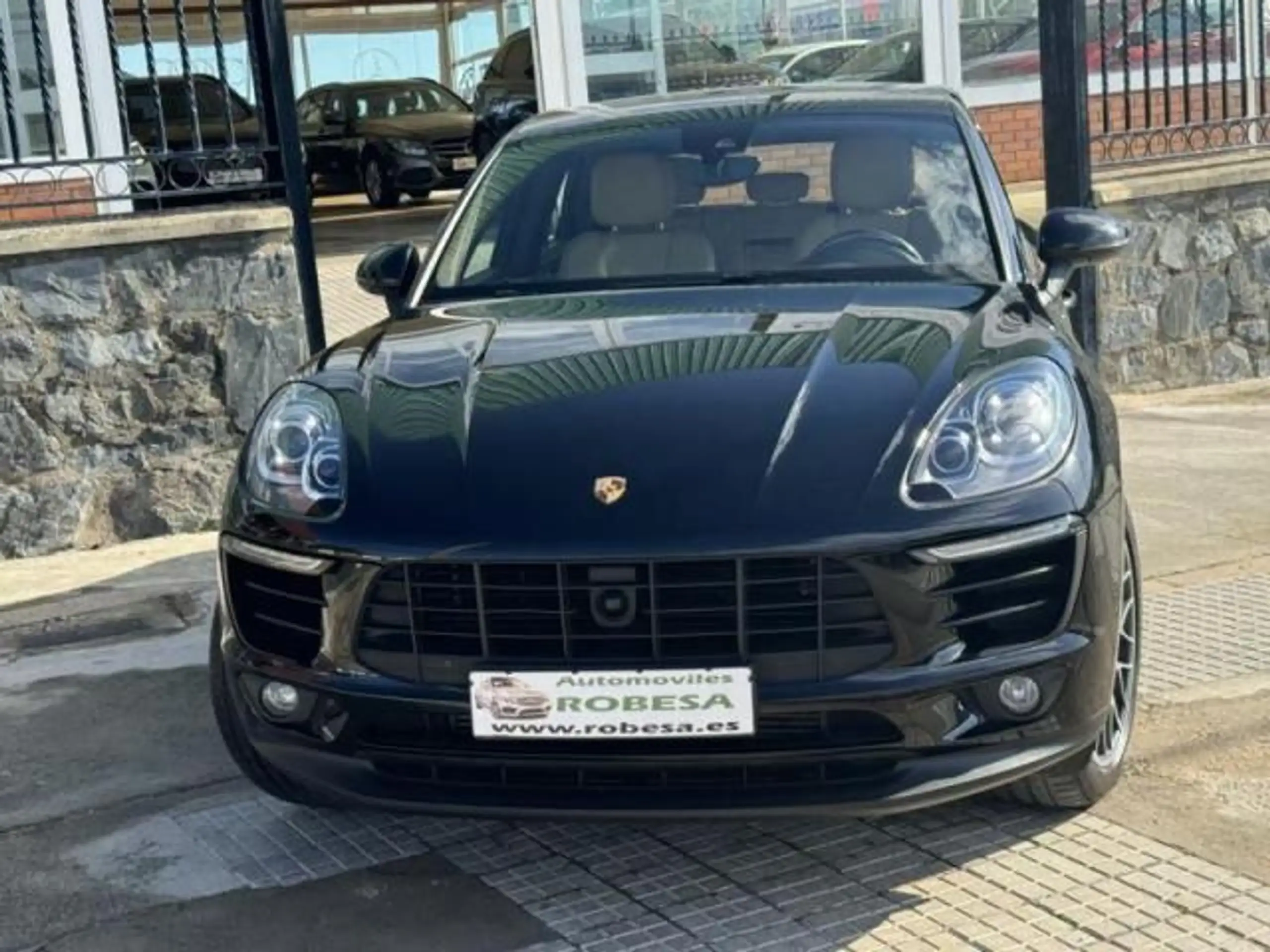 Porsche - Macan